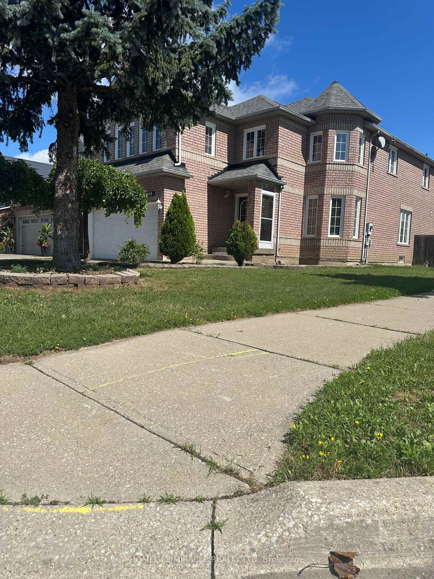 Photo 2 of 6073 Maple Gate Circle, Mississauga, Lisgar — HOMEH