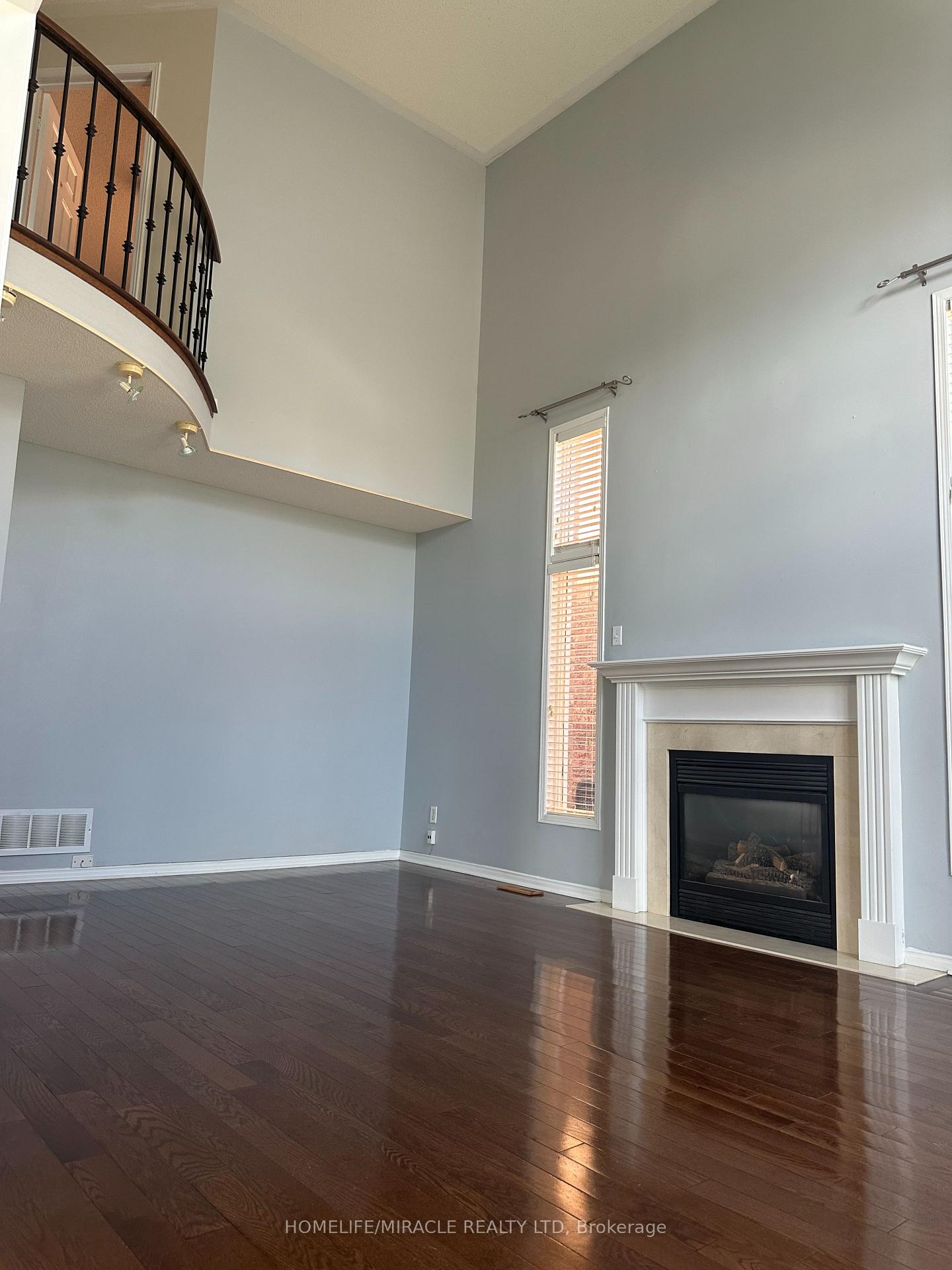Photo 11 of 6073 Maple Gate Circle, Mississauga, Lisgar — HOMEH
