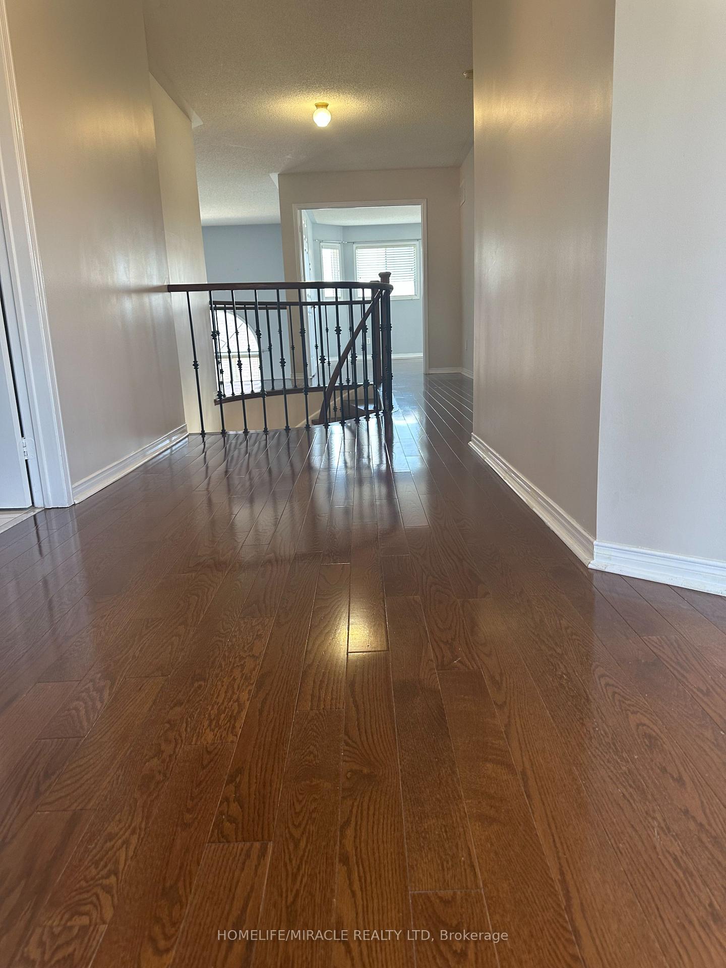 Photo 20 of 6073 Maple Gate Circle, Mississauga, Lisgar — HOMEH
