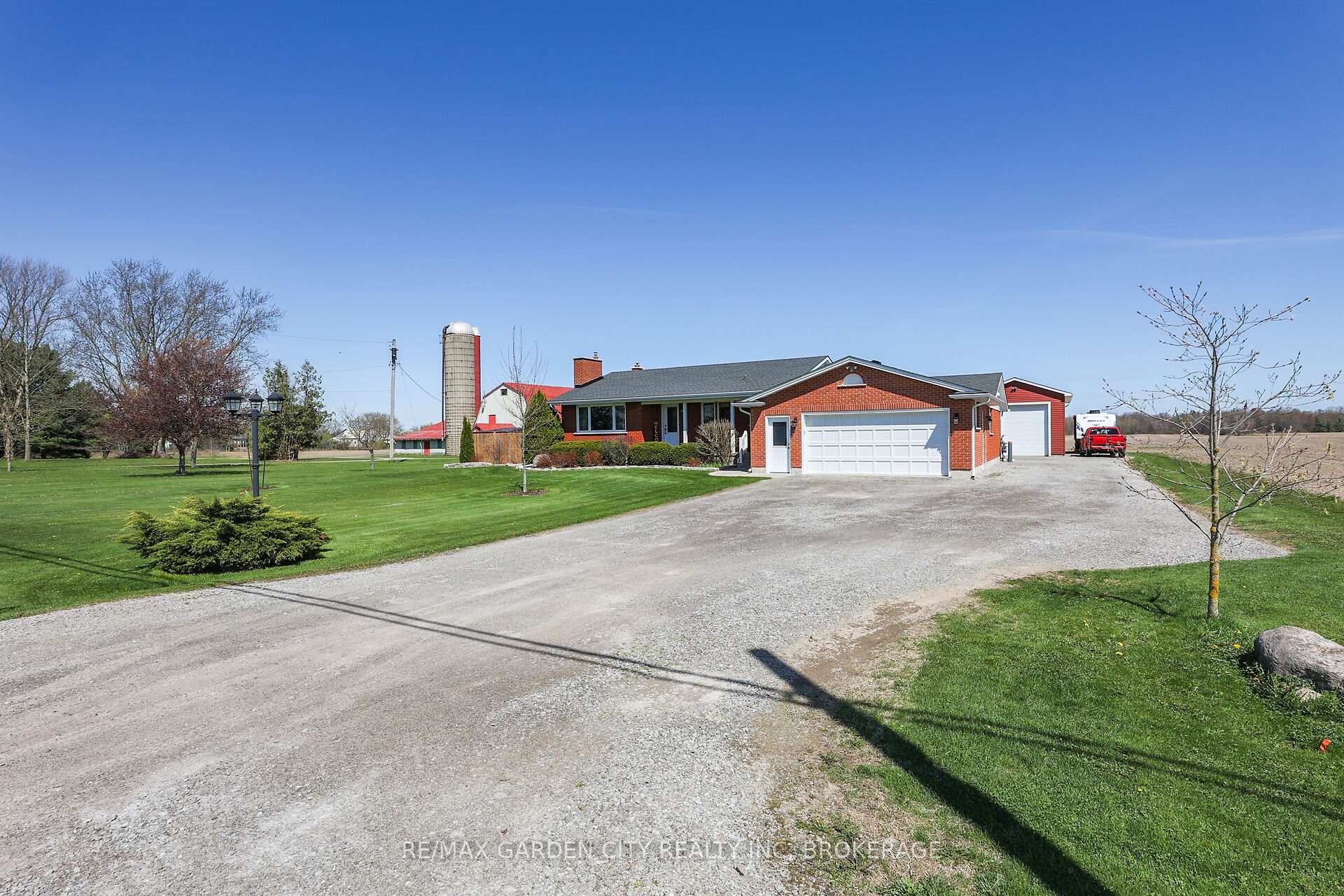 Photo 2 of 905 Canboro Road, Pelham, Fenwick — HOMEH