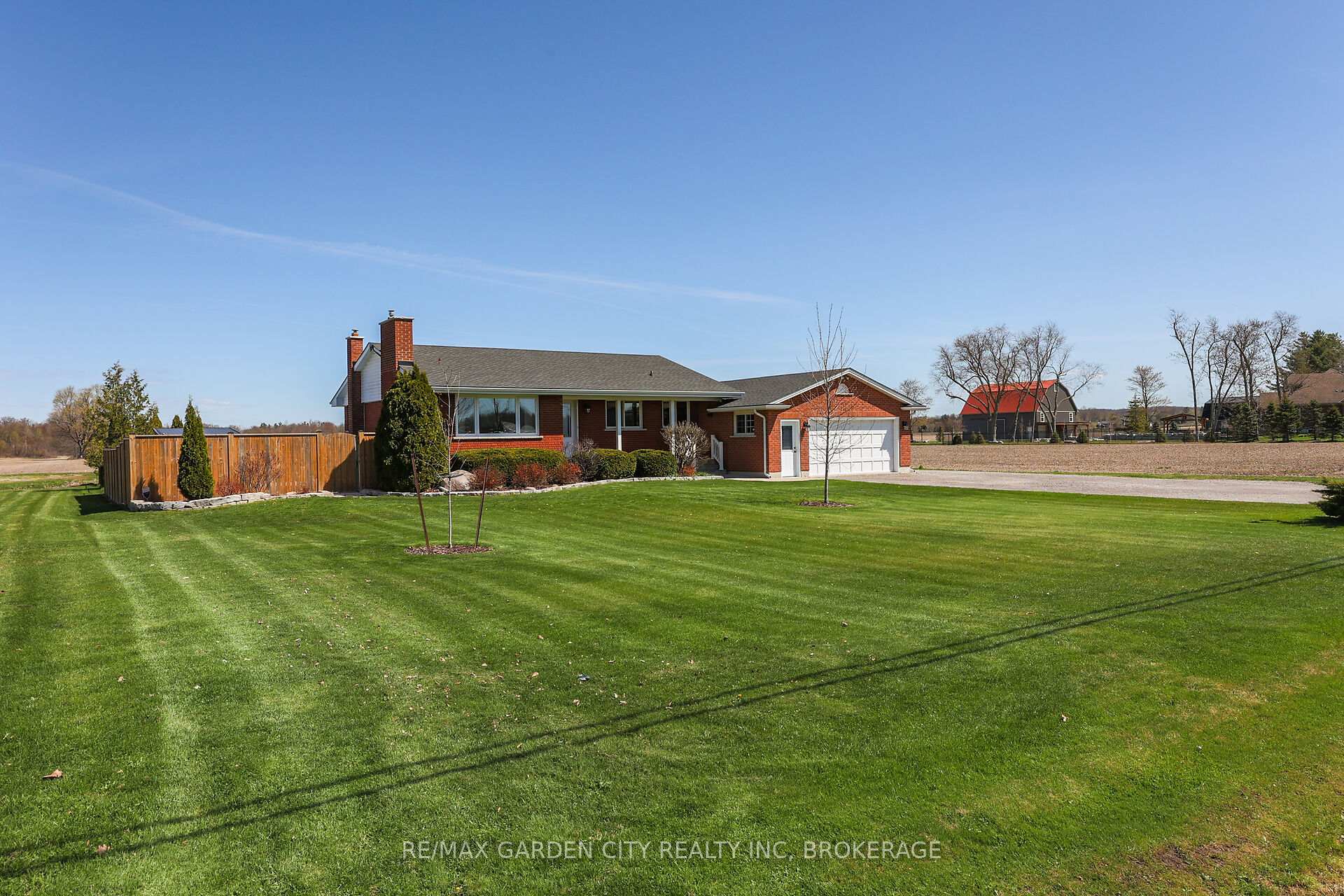 Photo 3 of 905 Canboro Road, Pelham, Fenwick — HOMEH