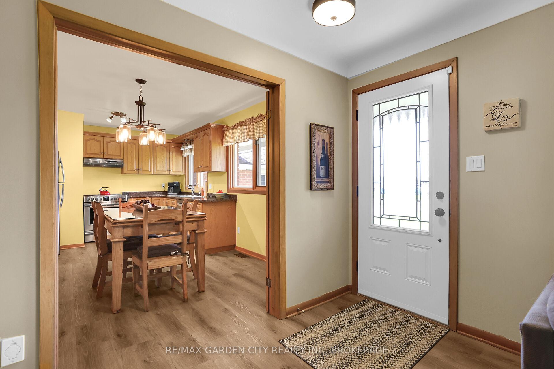 Photo 7 of 905 Canboro Road, Pelham, Fenwick — HOMEH