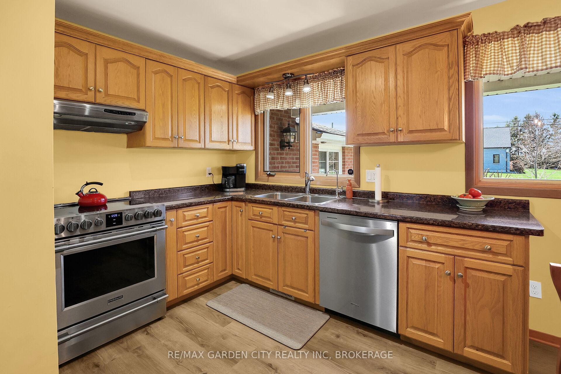 Photo 9 of 905 Canboro Road, Pelham, Fenwick — HOMEH