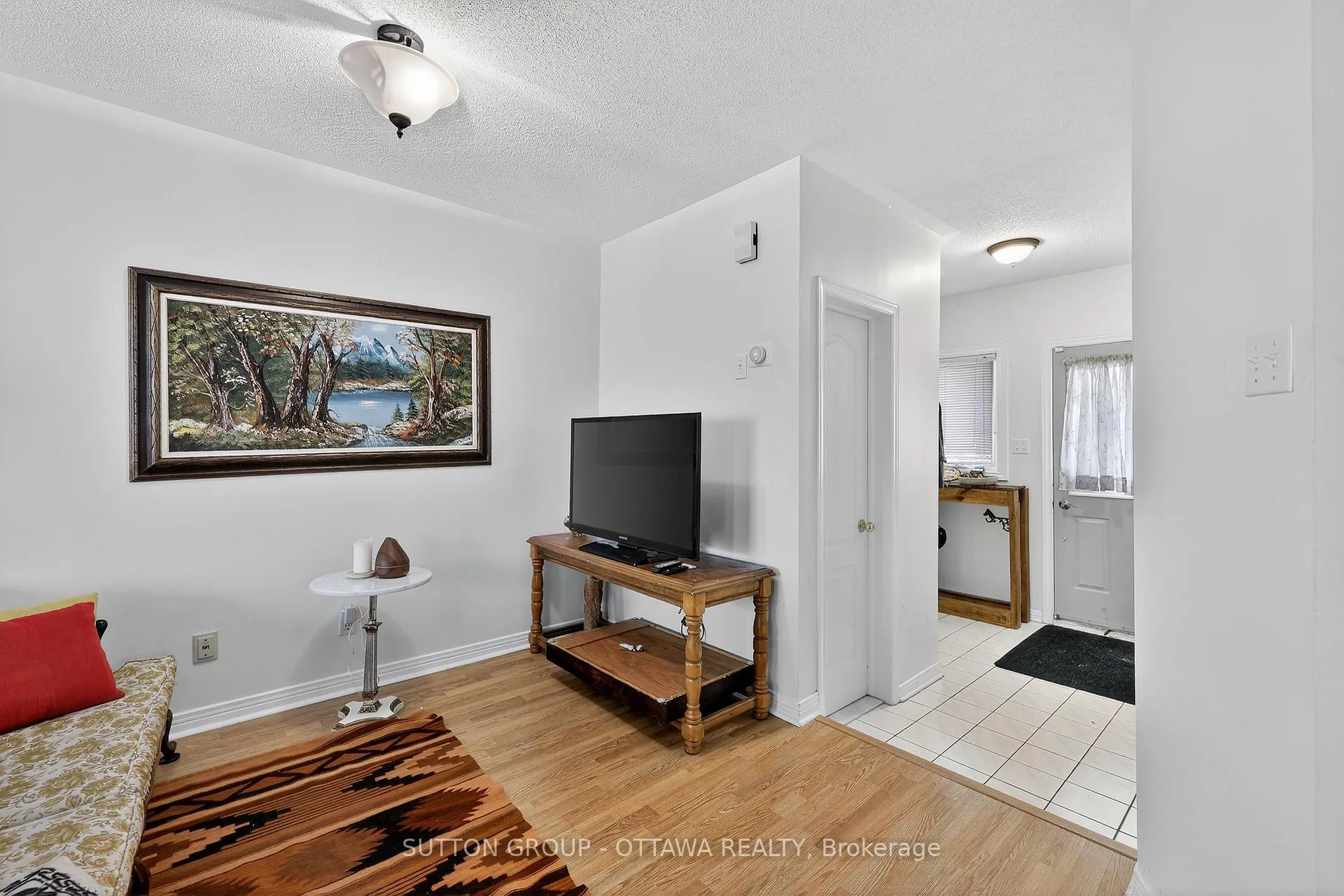 Photo 9 of 1473 Launay Avenue, Ottawa, Fallingbrook/Pineridge — HOMEH