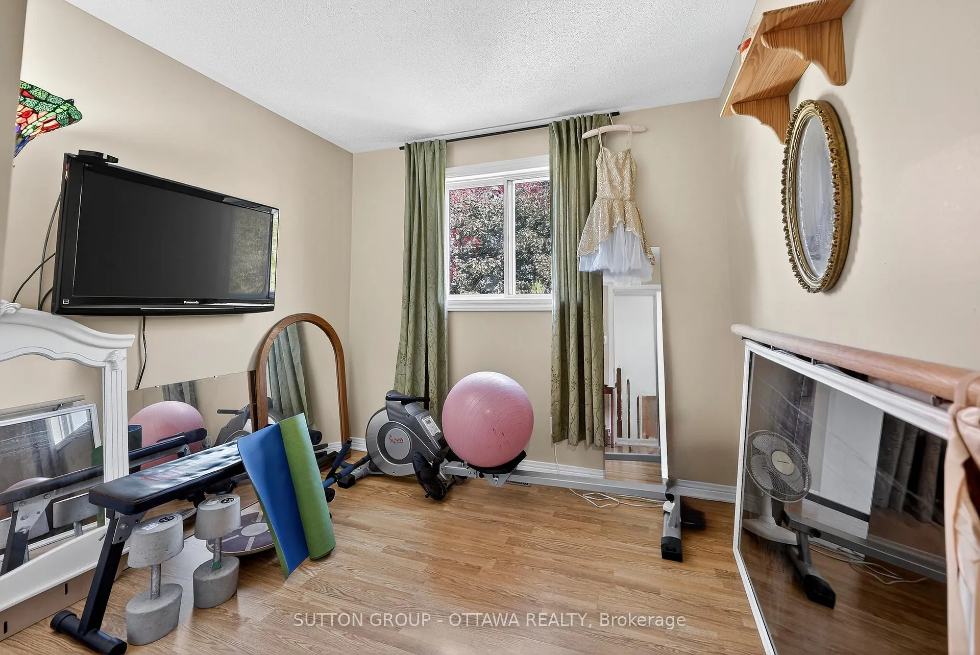 Photo 27 of 1473 Launay Avenue, Ottawa, Fallingbrook/Pineridge — HOMEH
