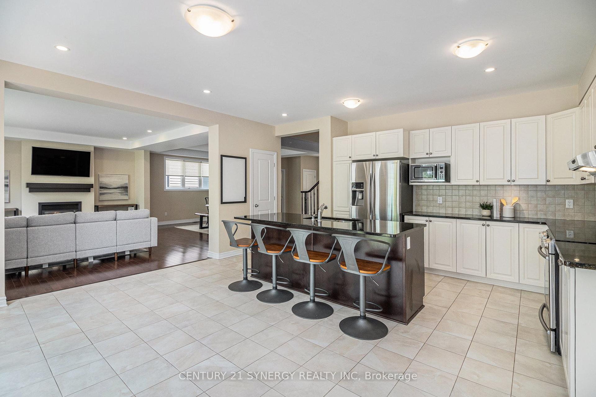 Photo 14 of 236 Enclave Walk, Ottawa, Chapel Hill South - Orleans Village — HOMEH