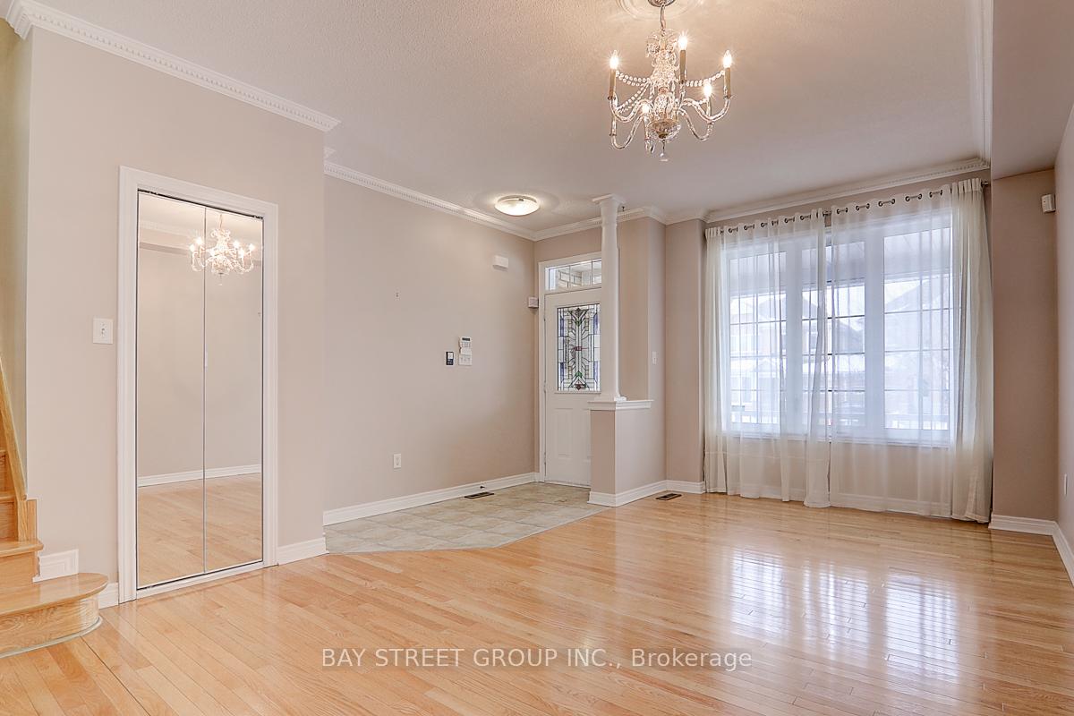 Photo 9 of 62 Tidewater Street, Markham, Wismer — HOMEH