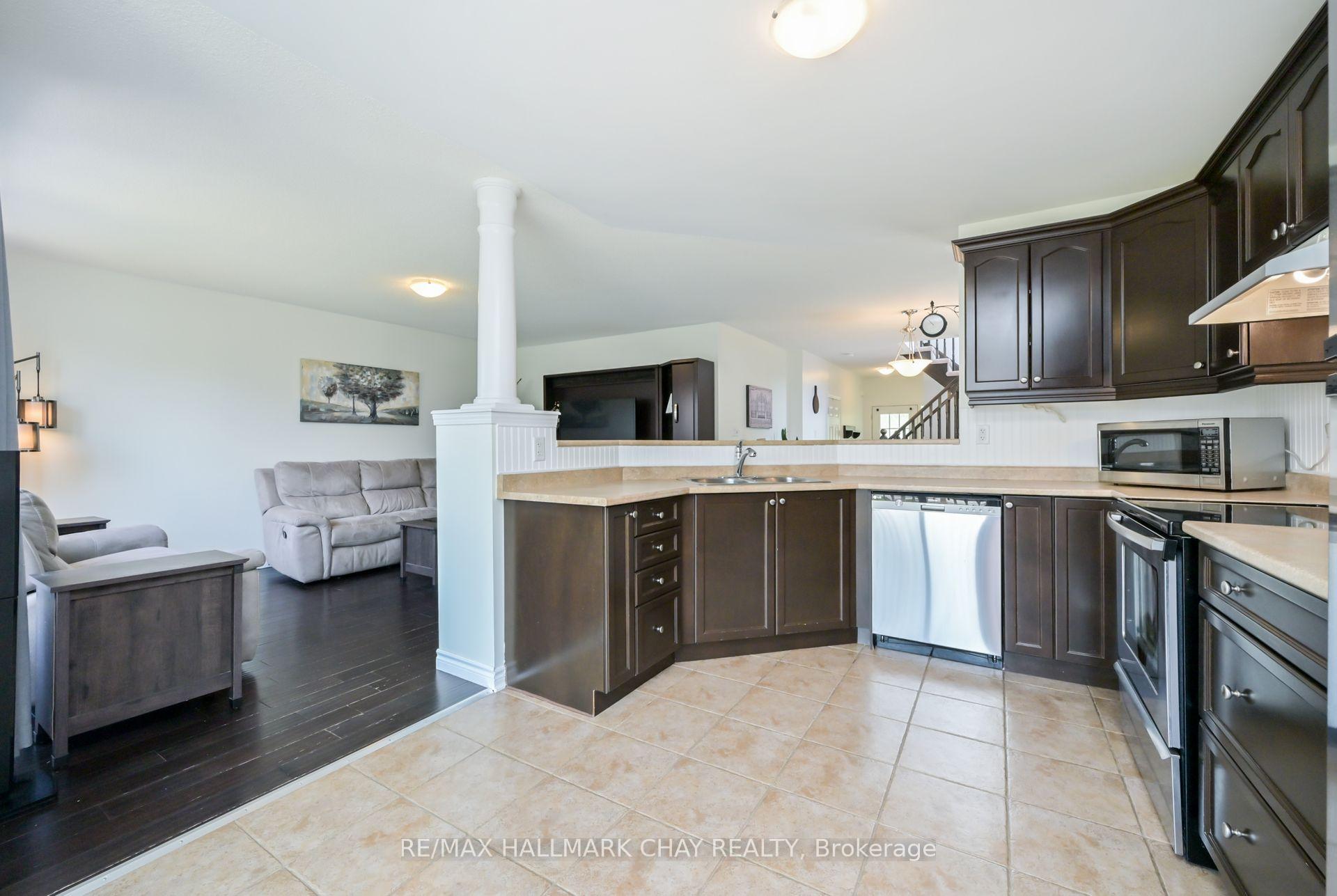Photo 8 of 8 Riley Road, New Tecumseth, Alliston — HOMEH