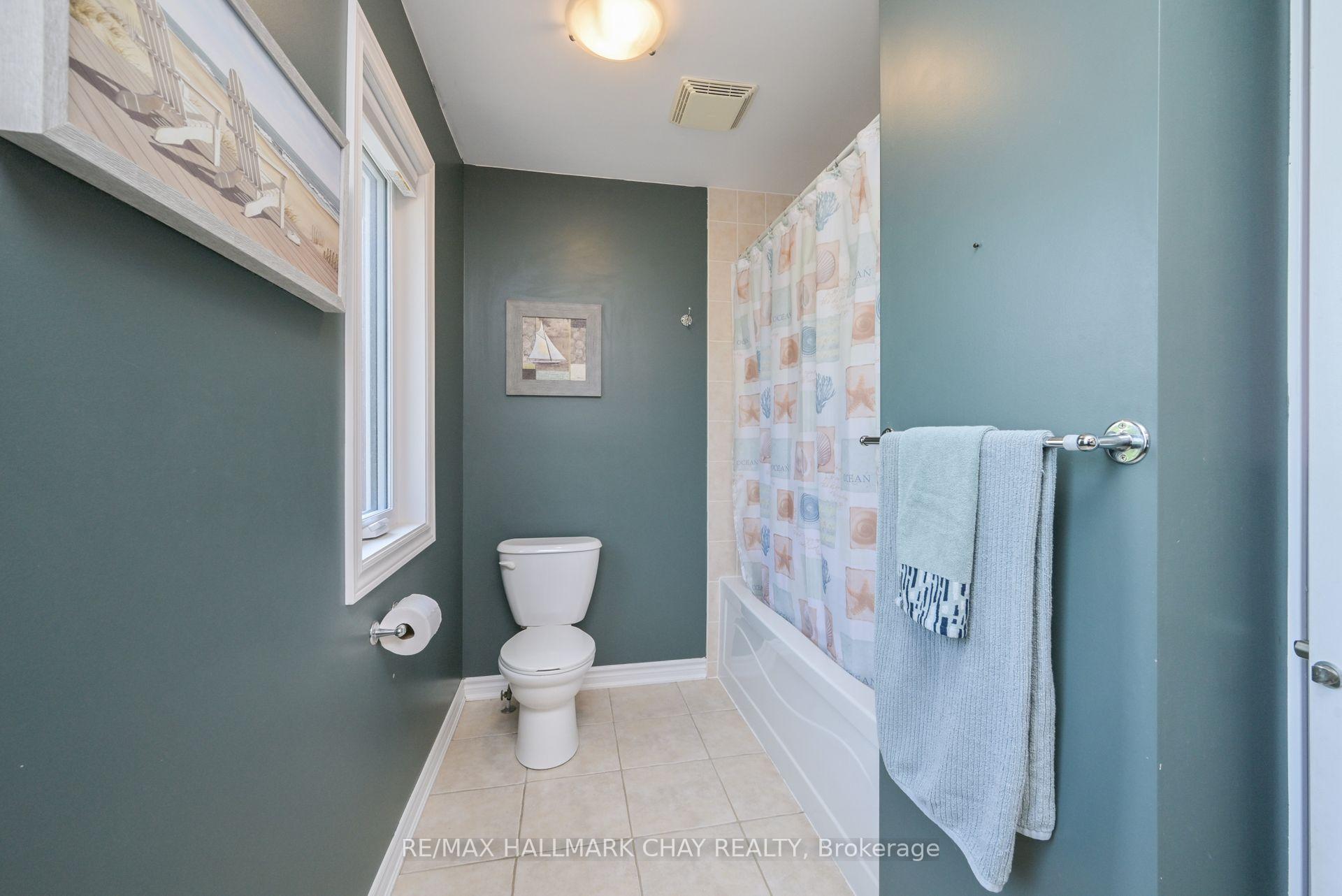 Photo 21 of 8 Riley Road, New Tecumseth, Alliston — HOMEH