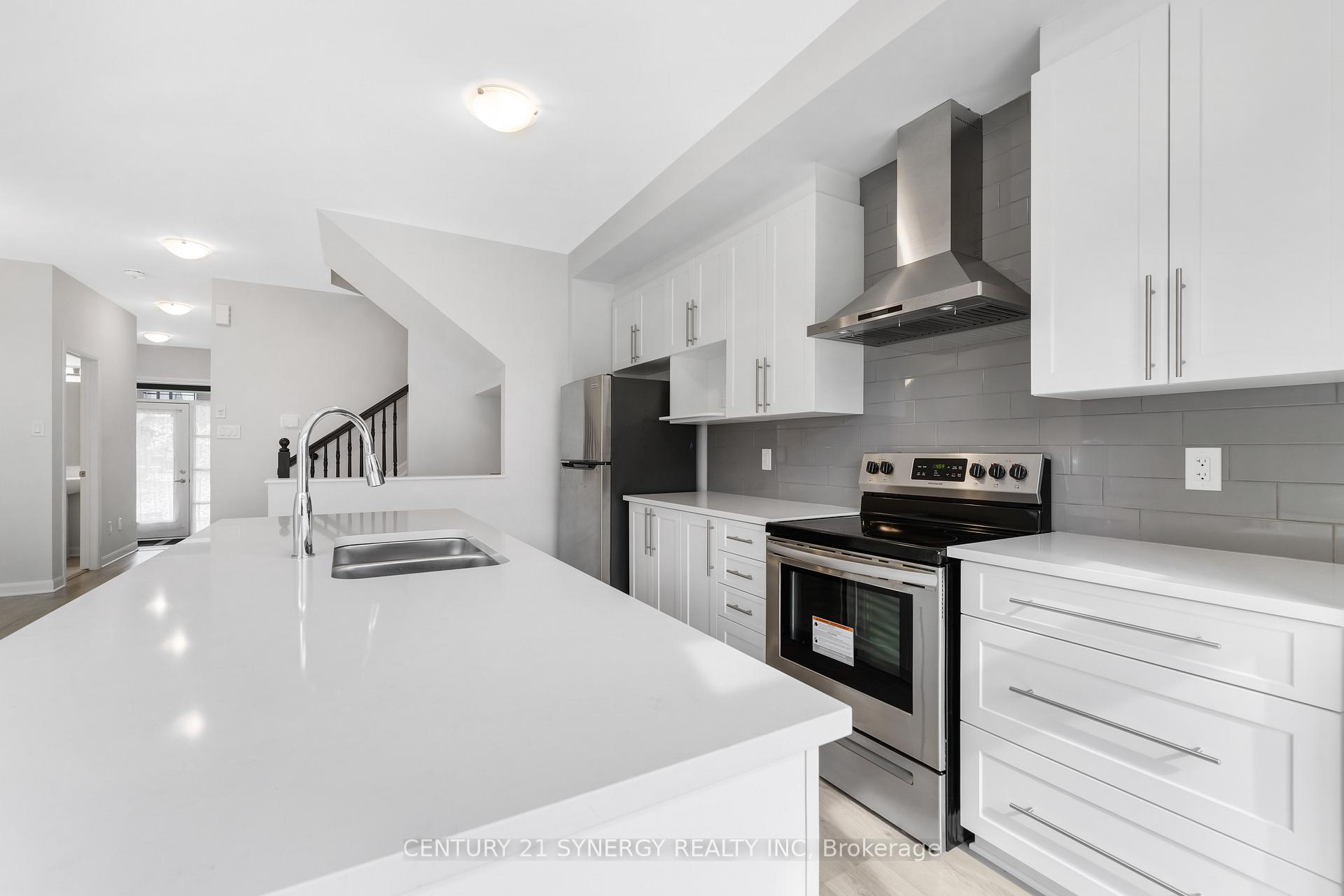 Photo 6 of 828 Dynasty Street, Ottawa, Avalon East — HOMEH