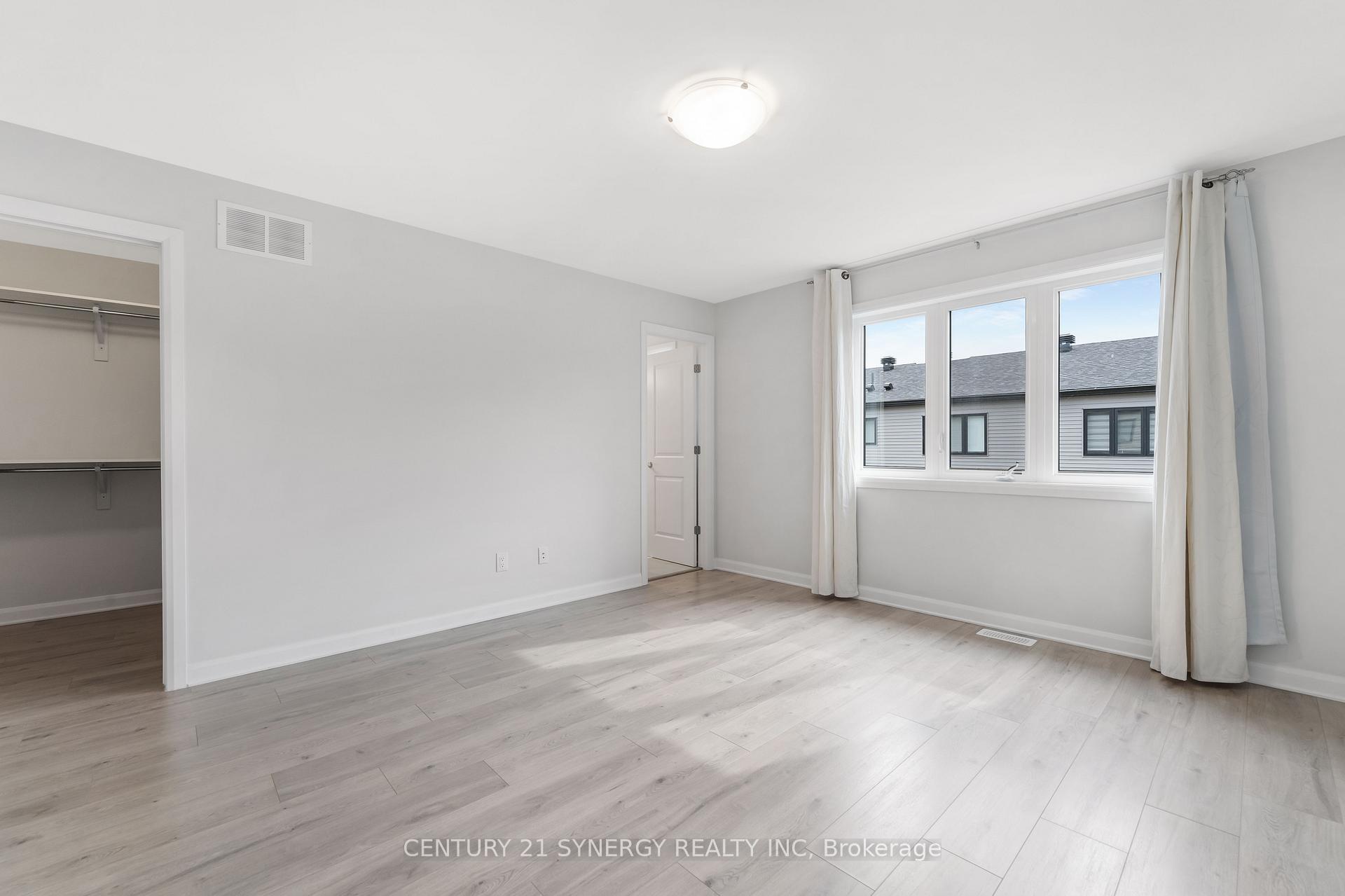 Photo 8 of 828 Dynasty Street, Ottawa, Avalon East — HOMEH