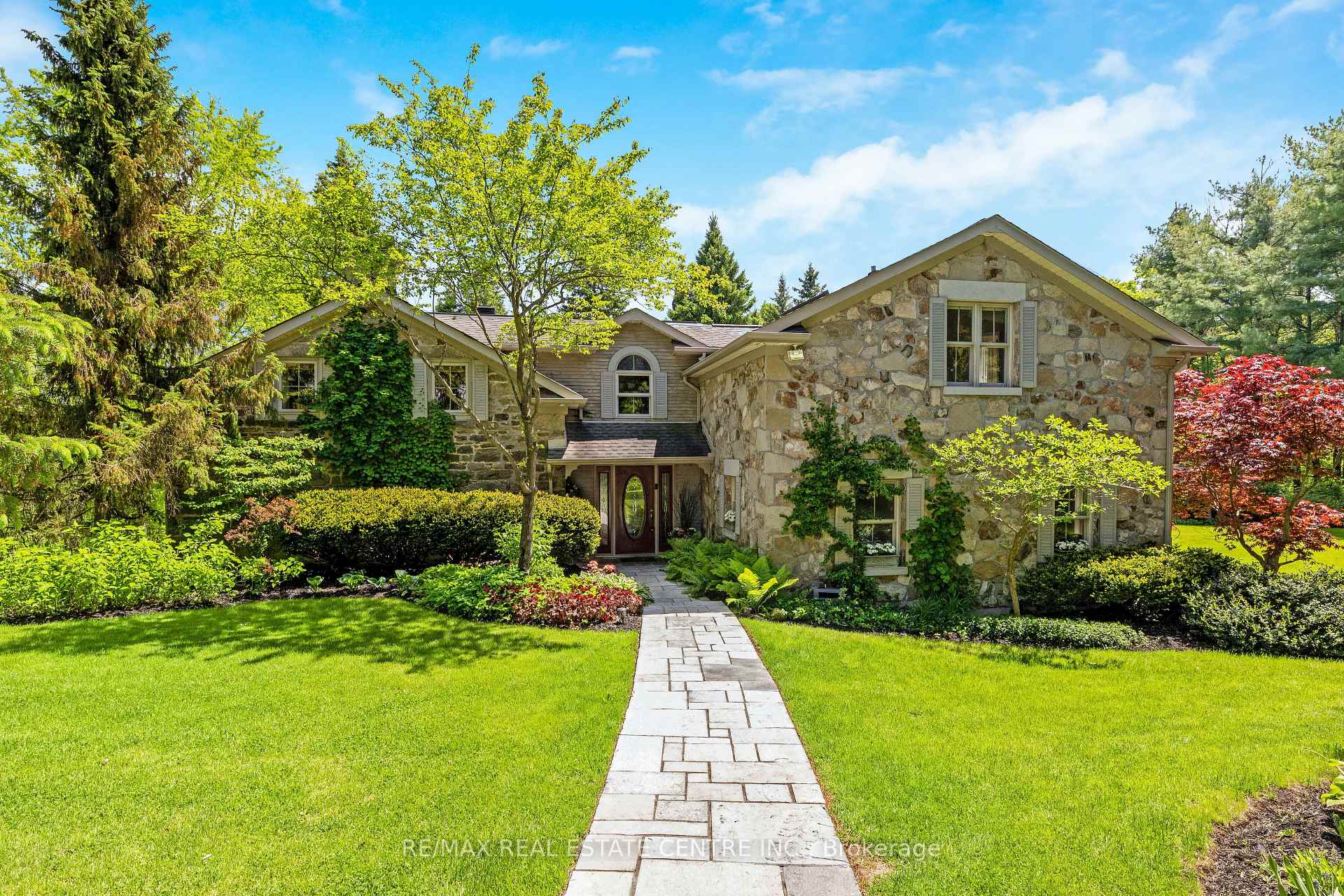 Photo 3 of 8492 Canyon Road, Milton, Rural Milton West — HOMEH