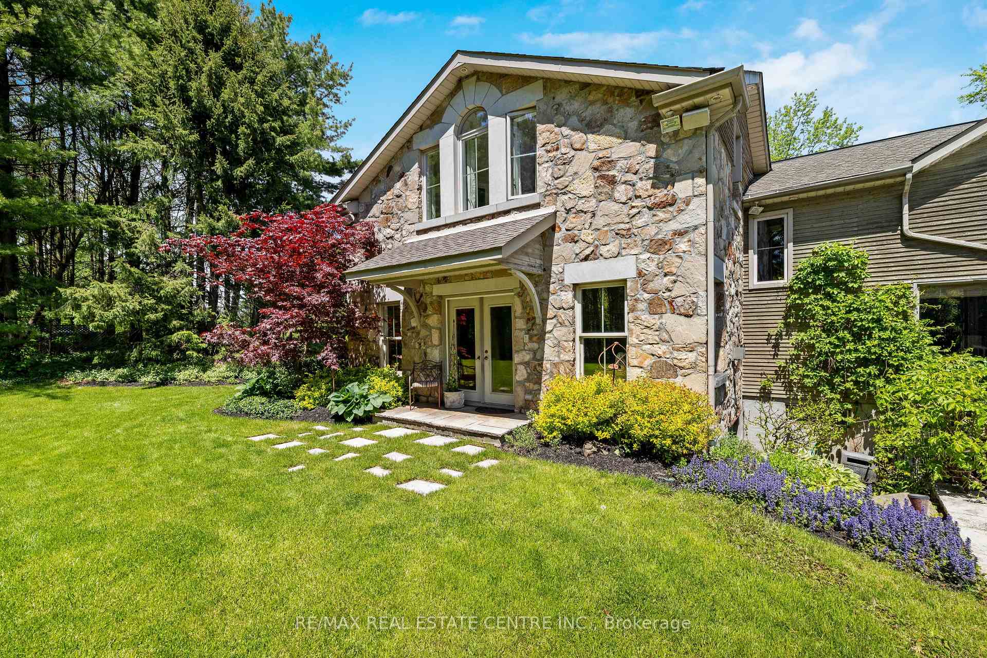 Photo 11 of 8492 Canyon Road, Milton, Rural Milton West — HOMEH
