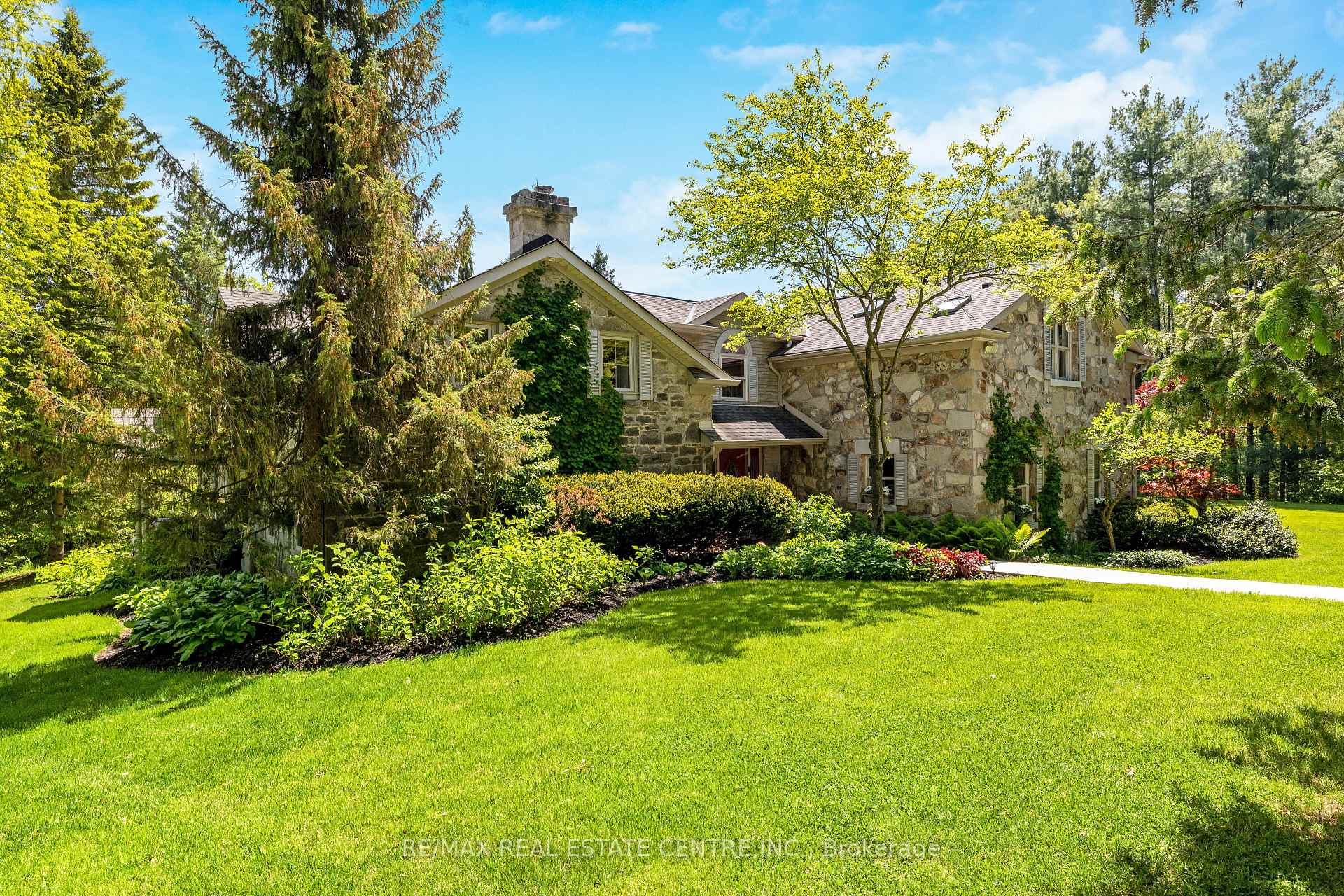 Photo 25 of 8492 Canyon Road, Milton, Rural Milton West — HOMEH