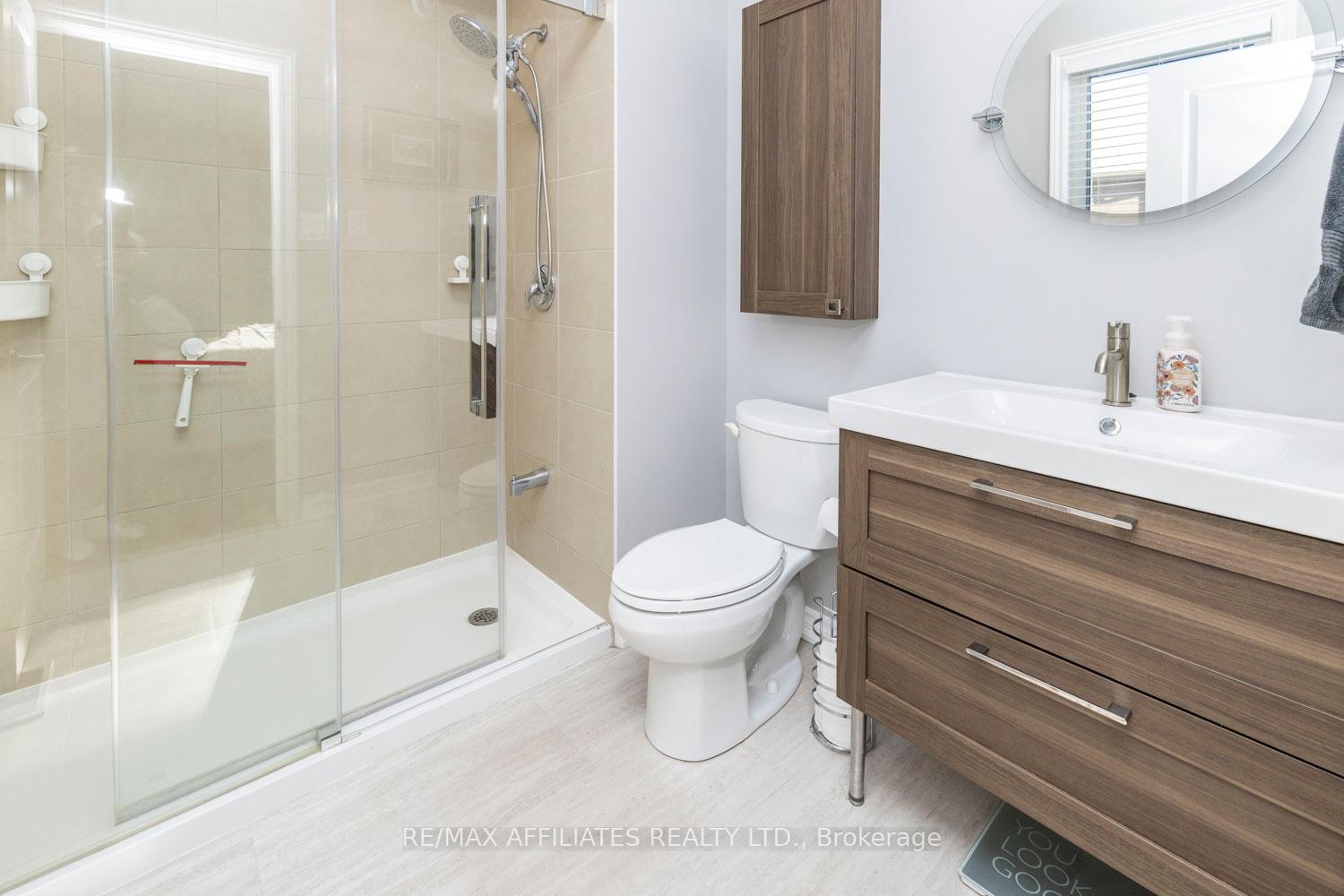 Photo 20 of 4 Senators Gate Drive, Perth — HOMEH