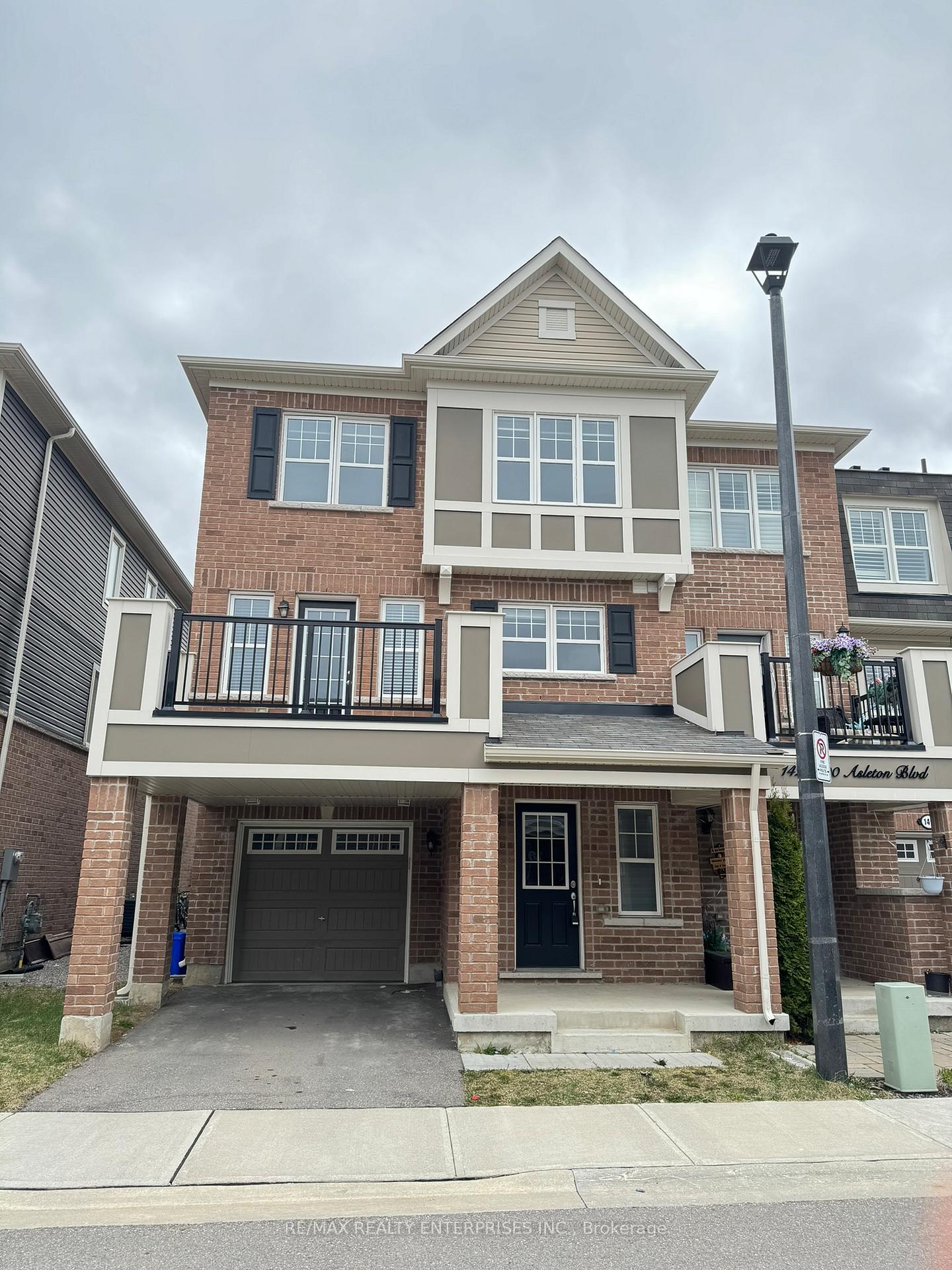 Photo 3 of Unit 143, 1000 Asleton Boulevard, Milton, Willmott — HOMEH