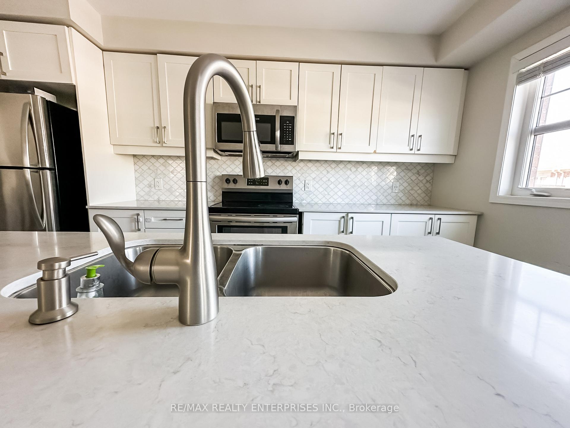 Photo 2 of Unit 143, 1000 Asleton Boulevard, Milton, Willmott — HOMEH