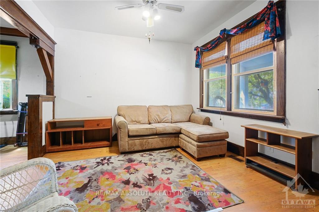 Photo 10 of 114 Queen Mary Street, Ottawa, Overbrook/Castle Heights — HOMEH