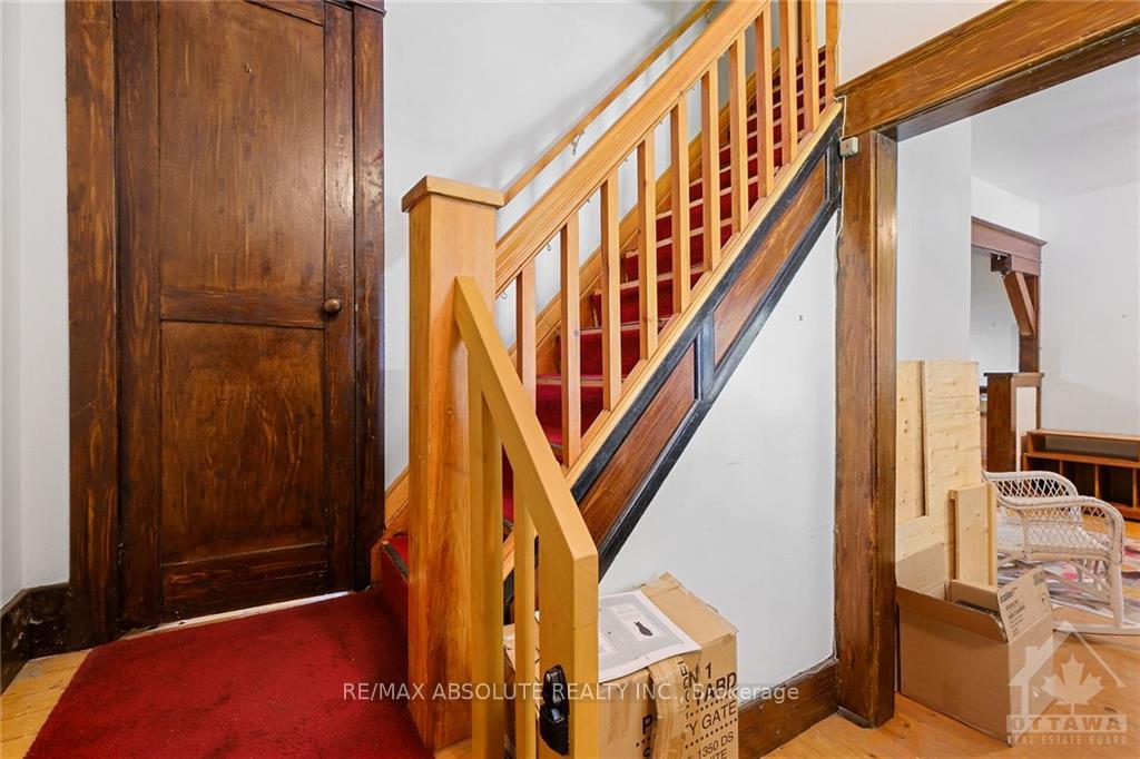 Photo 15 of 114 Queen Mary Street, Ottawa, Overbrook/Castle Heights — HOMEH