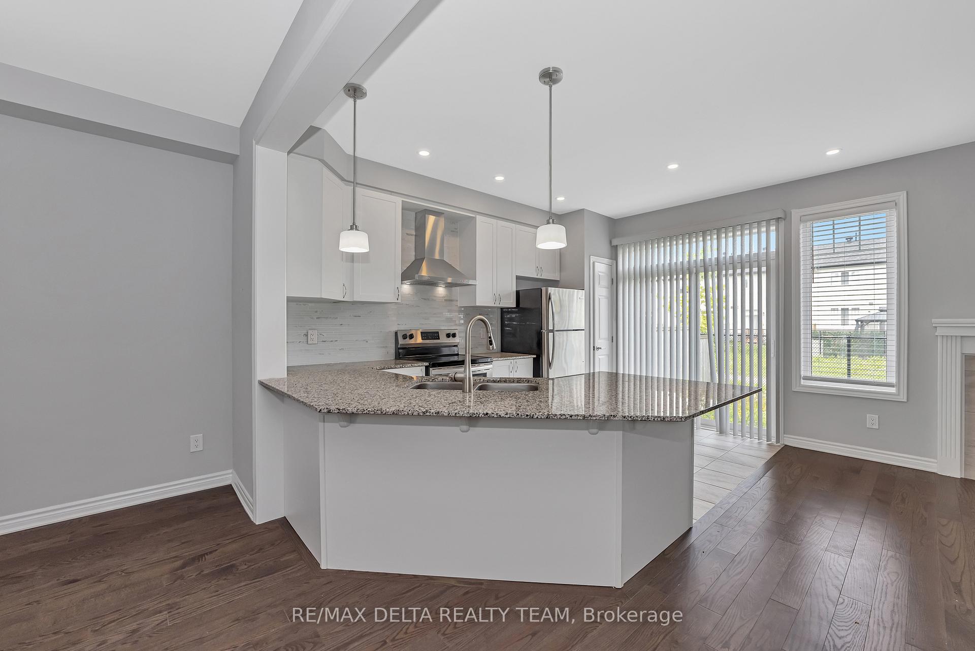Photo 10 of 237 Willow Aster Circle, Ottawa, Avalon West — HOMEH