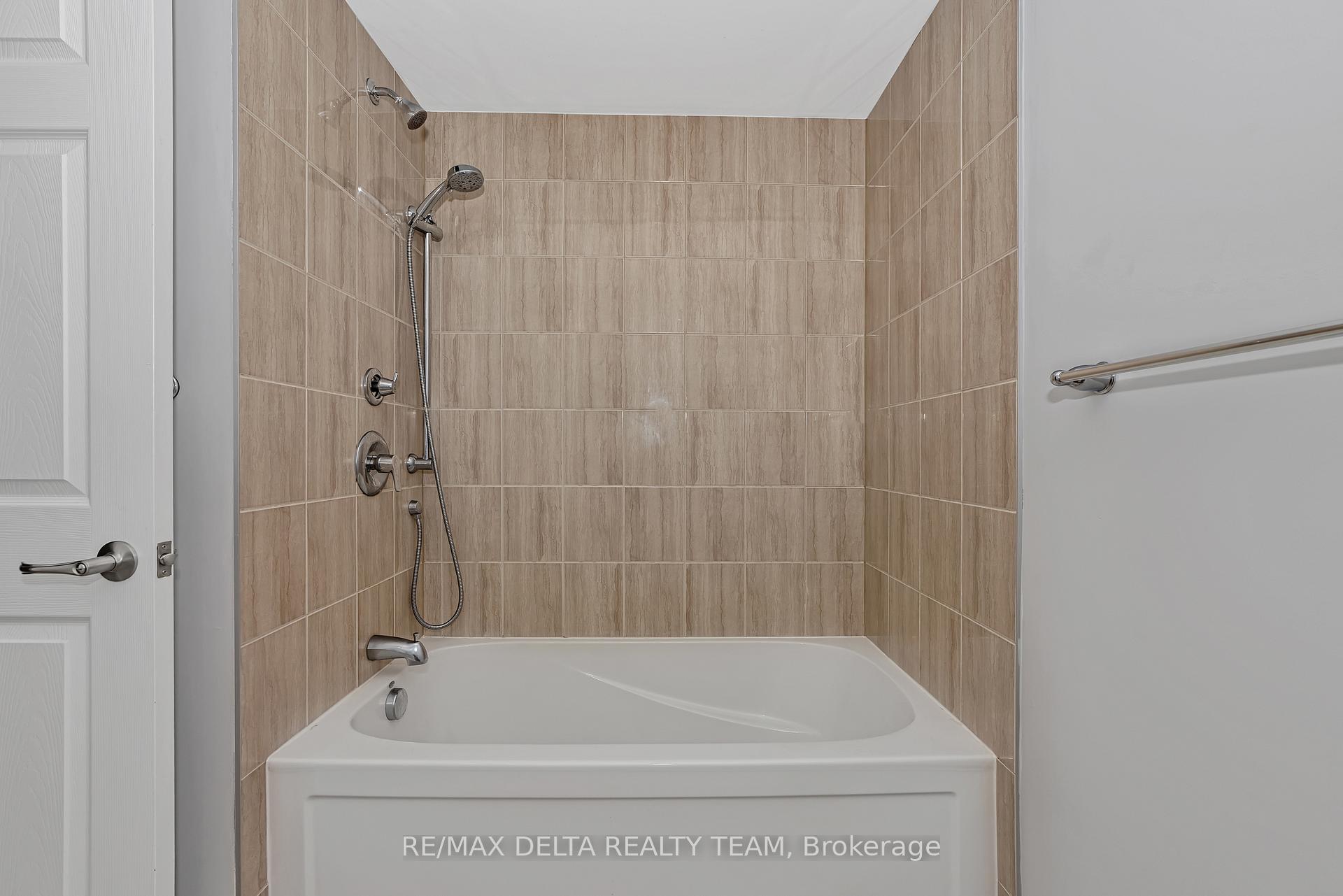 Photo 25 of 237 Willow Aster Circle, Ottawa, Avalon West — HOMEH