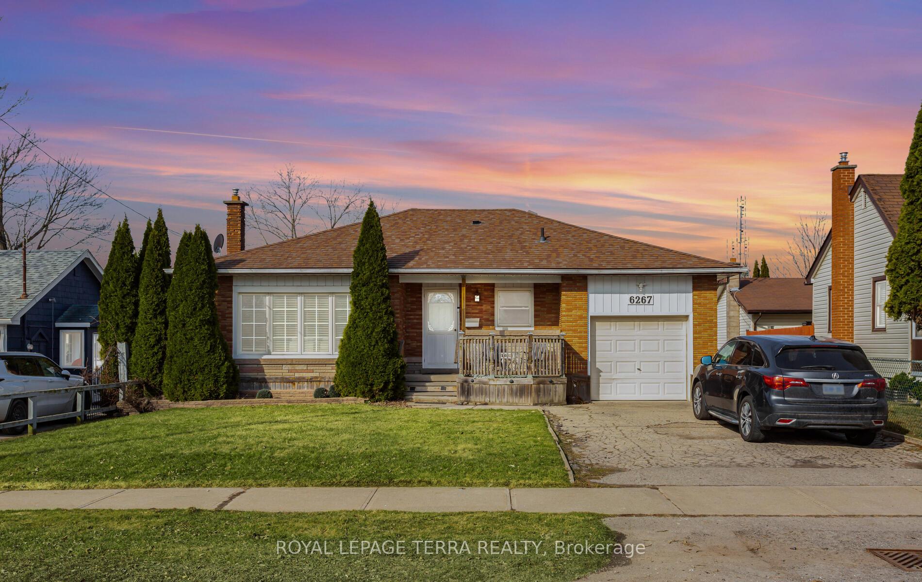 Photo 1 of 6267 Montrose Road, Niagara Falls, West Wood — HOMEH