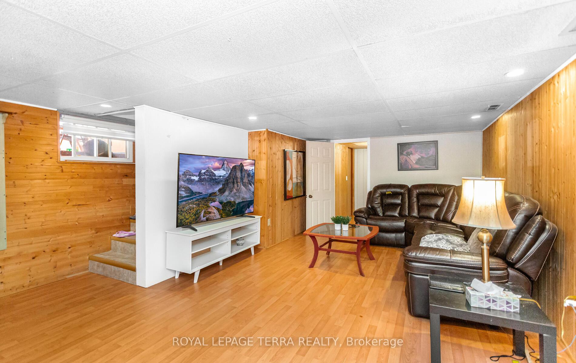 Photo 18 of 6267 Montrose Road, Niagara Falls, West Wood — HOMEH