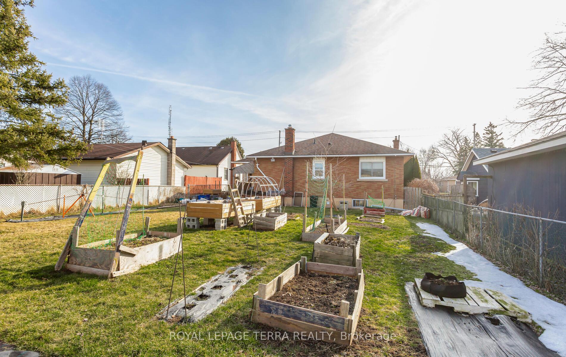 Photo 34 of 6267 Montrose Road, Niagara Falls, West Wood — HOMEH