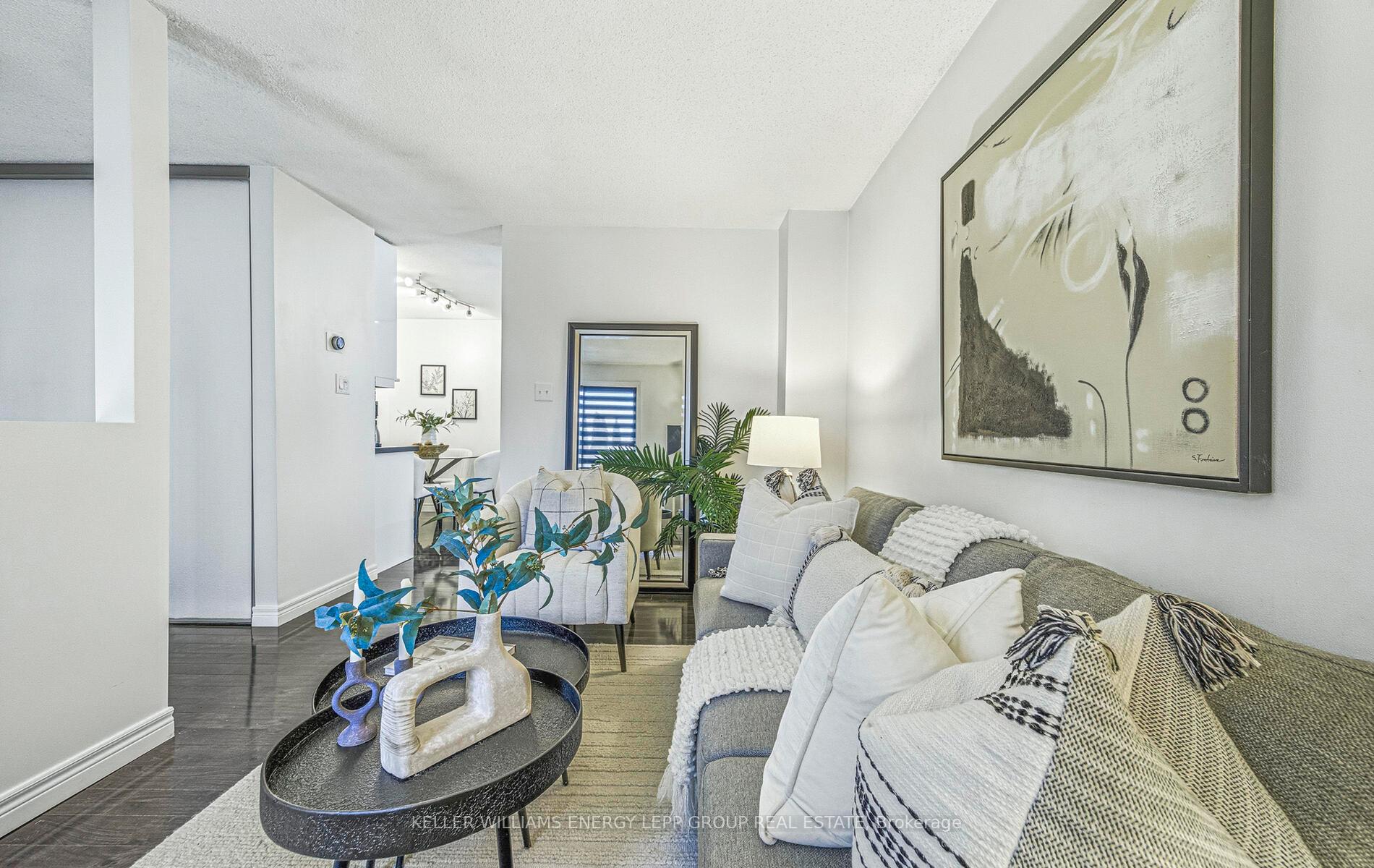 Photo 9 of 1407 Outlet Drive, Oshawa, Lakeview — HOMEH