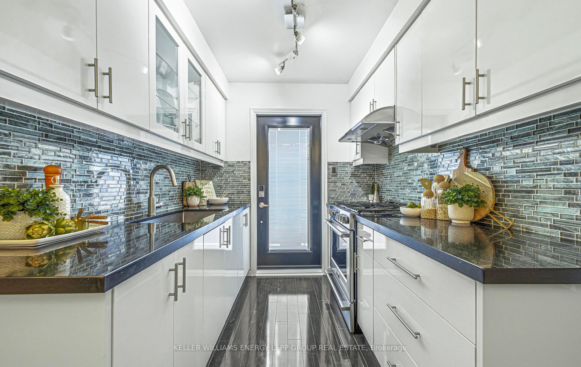 Photo 10 of 1407 Outlet Drive, Oshawa, Lakeview — HOMEH