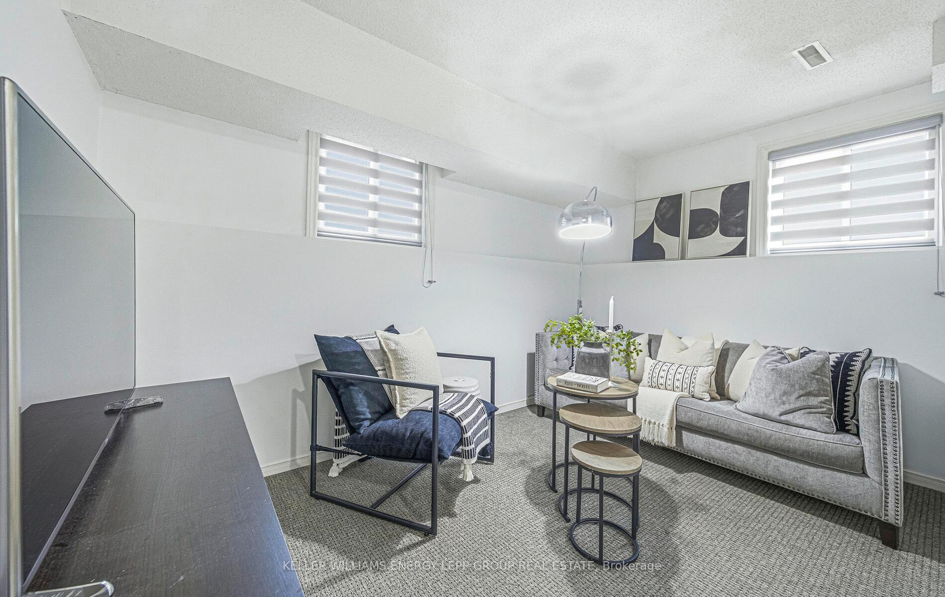 Photo 25 of 1407 Outlet Drive, Oshawa, Lakeview — HOMEH