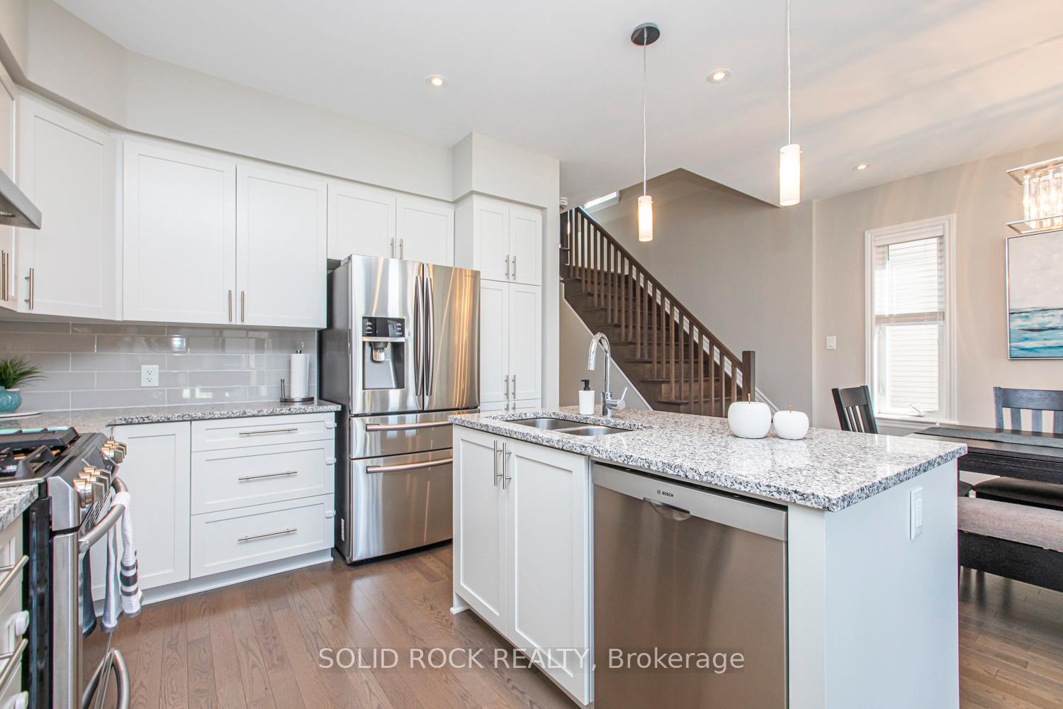 Photo 14 of 332 Rainrock Crescent, Ottawa, Mer Bleue/Bradley Estates/Anderson Park — HOMEH