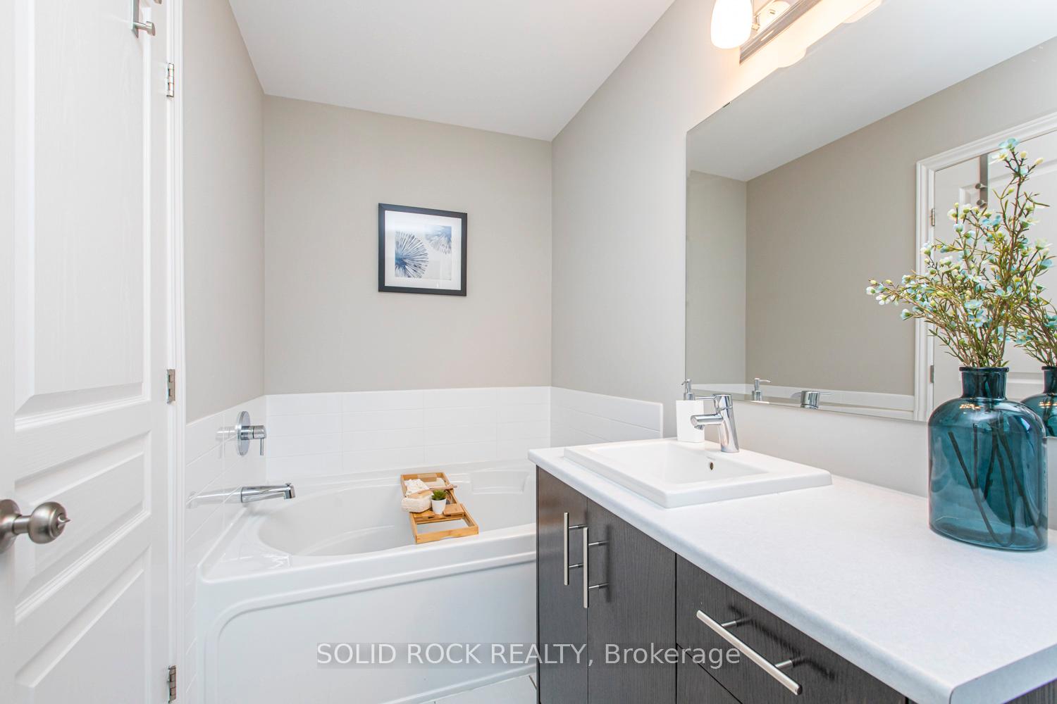 Photo 21 of 332 Rainrock Crescent, Ottawa, Mer Bleue/Bradley Estates/Anderson Park — HOMEH