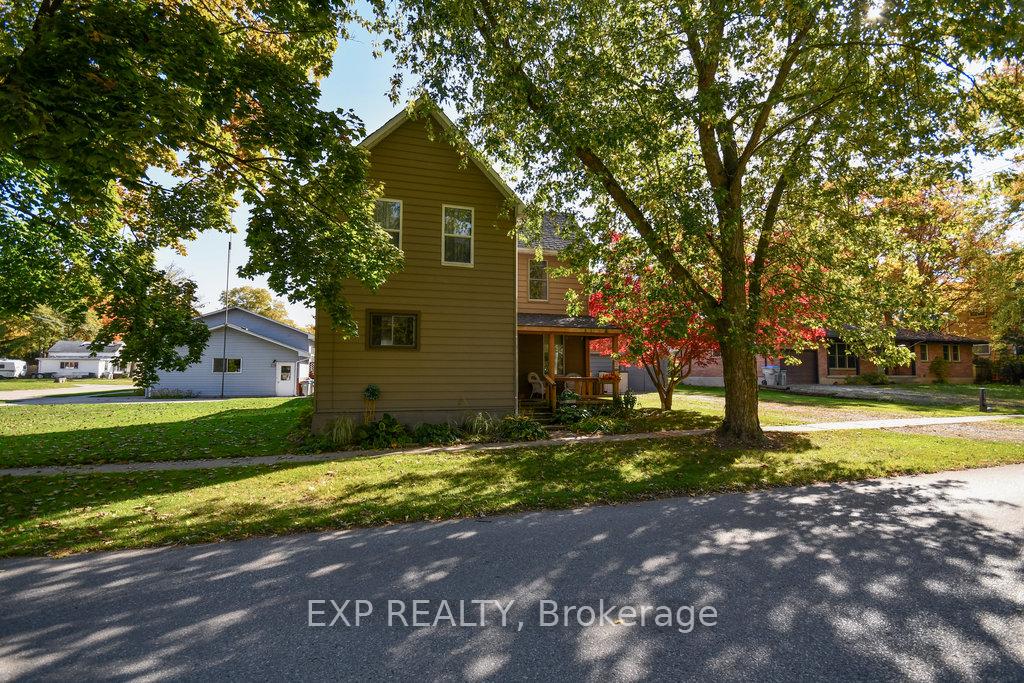 Photo 1 of 272 Station Street, North Middlesex, Parkhill — HOMEH