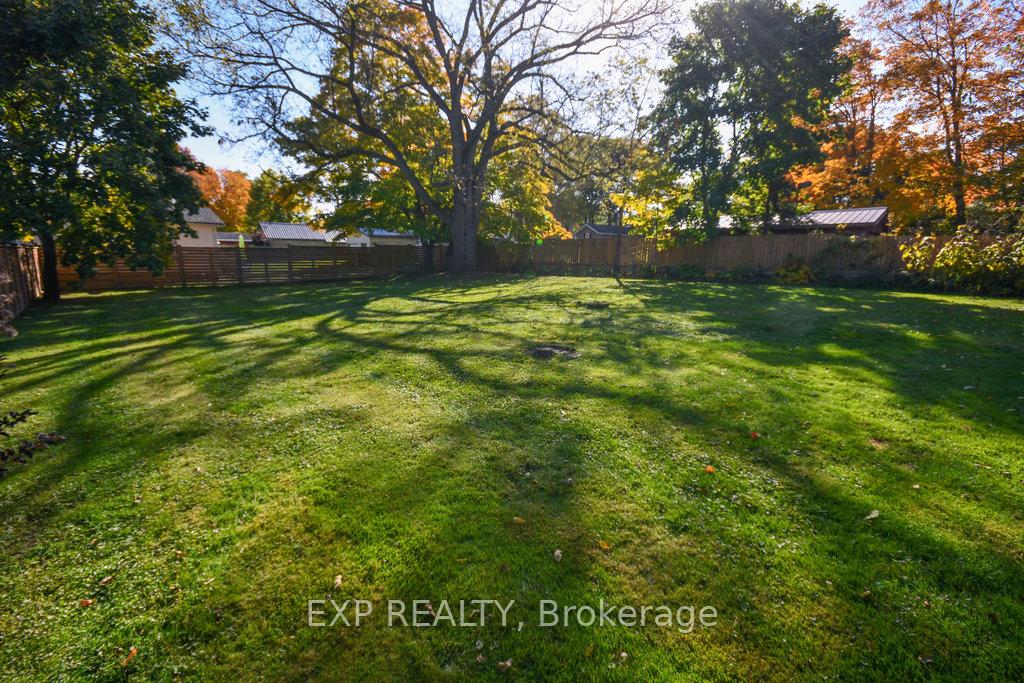 Photo 14 of 272 Station Street, North Middlesex, Parkhill — HOMEH