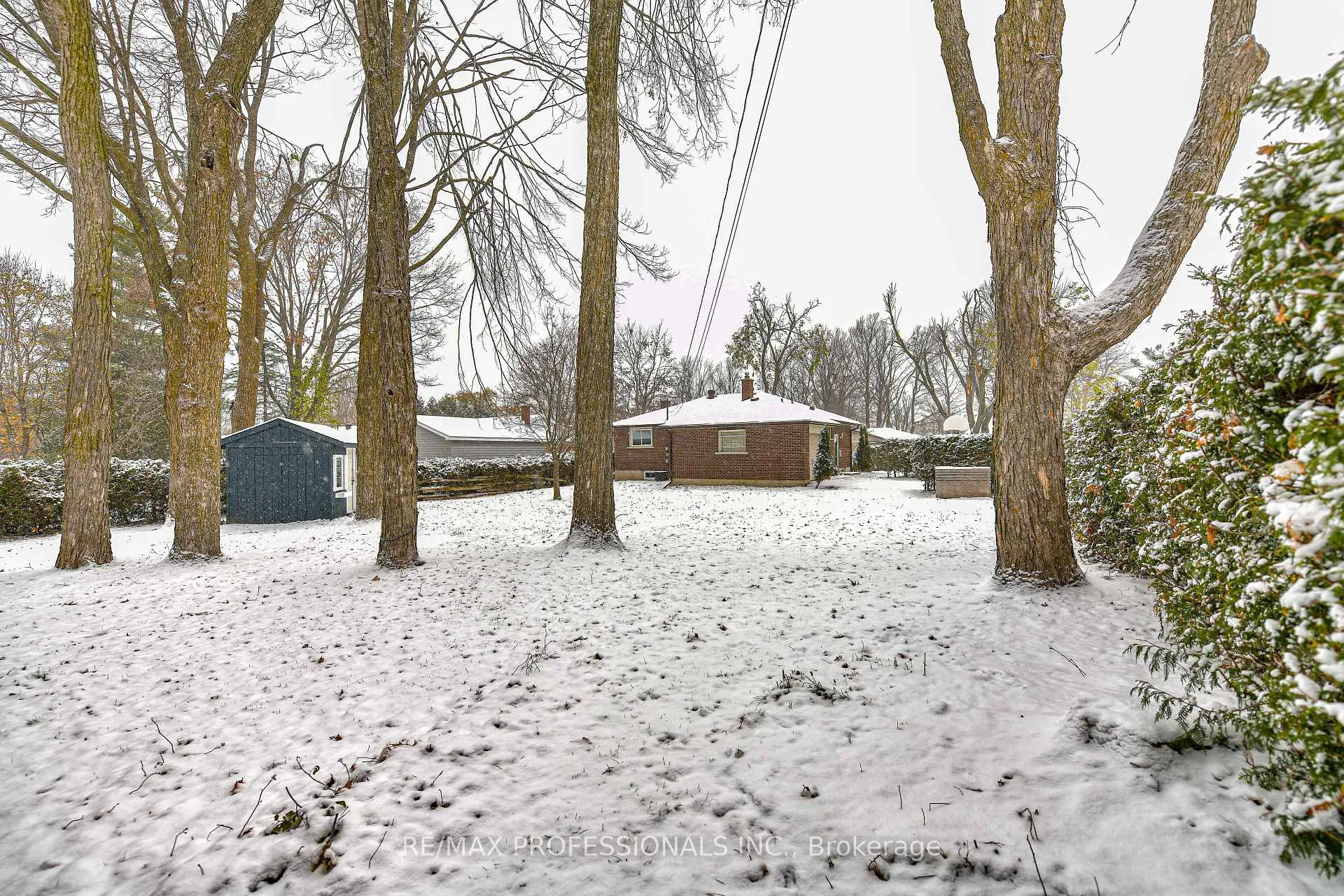 Photo 4 of 255 Lawrence Avenue, Orillia — HOMEH