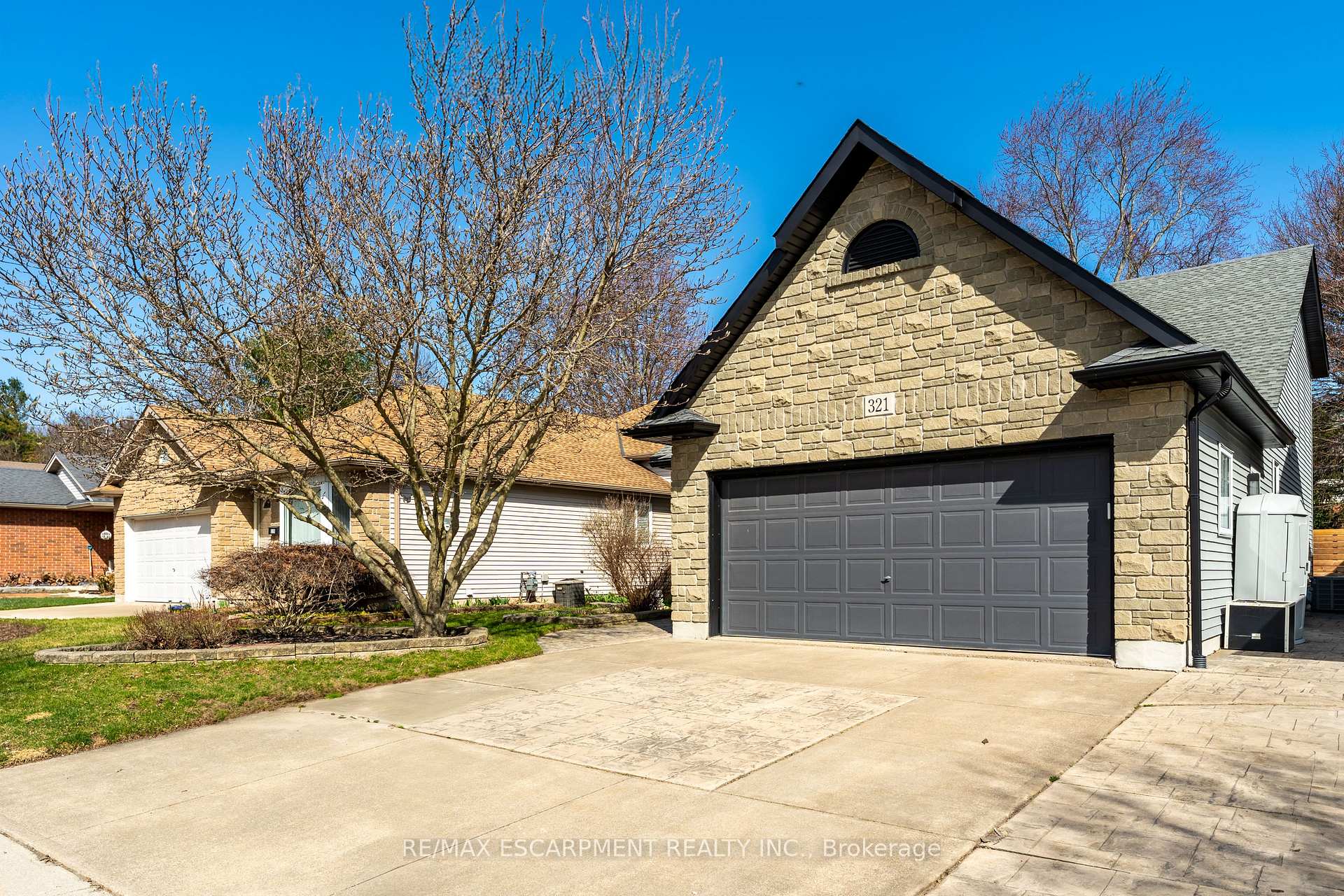 Photo 4 of 321 Beckett Crescent, Pelham, Fonthill — HOMEH