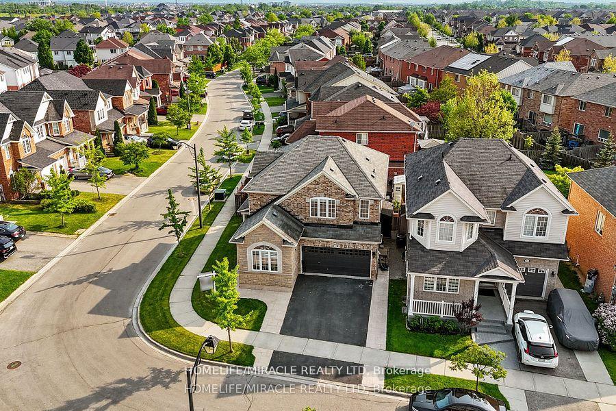 Photo 36 of 949 Zelinsky Crescent, Milton, Coates — HOMEH
