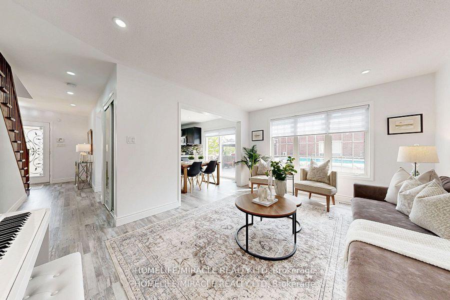 Photo 10 of 949 Zelinsky Crescent, Milton, Coates — HOMEH