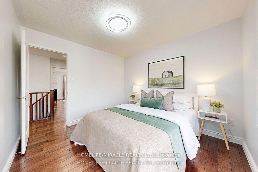 Photo 18 of 949 Zelinsky Crescent, Milton, Coates — HOMEH