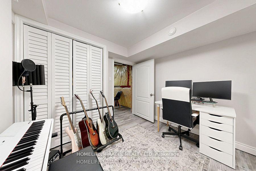 Photo 31 of 949 Zelinsky Crescent, Milton, Coates — HOMEH