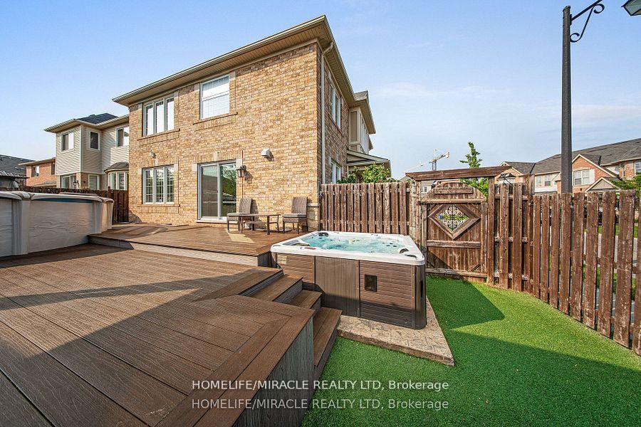 Photo 33 of 949 Zelinsky Crescent, Milton, Coates — HOMEH