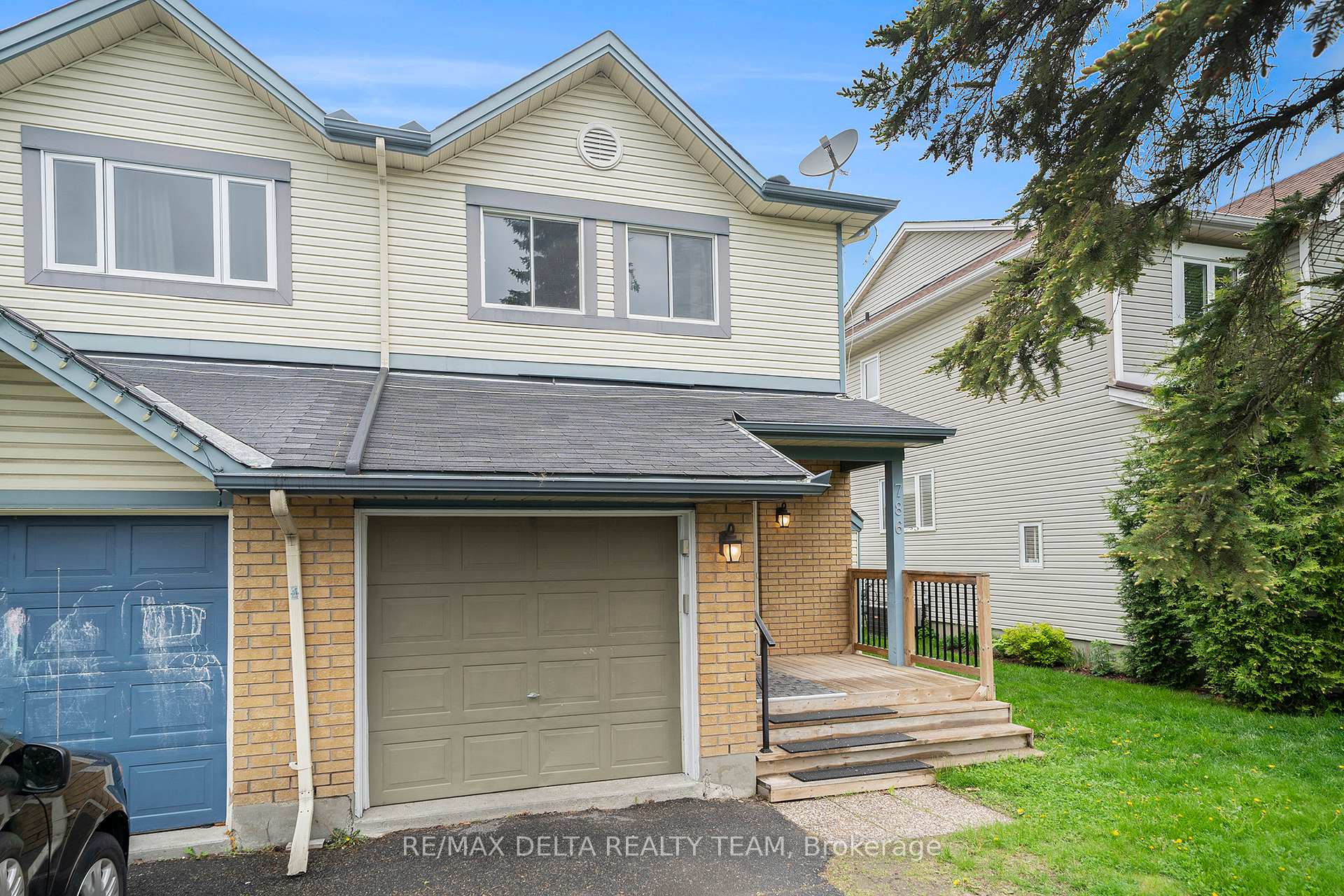 Photo 1 of 786 Hancock Crescent, Ottawa, Fallingbrook/Ridgemount — HOMEH