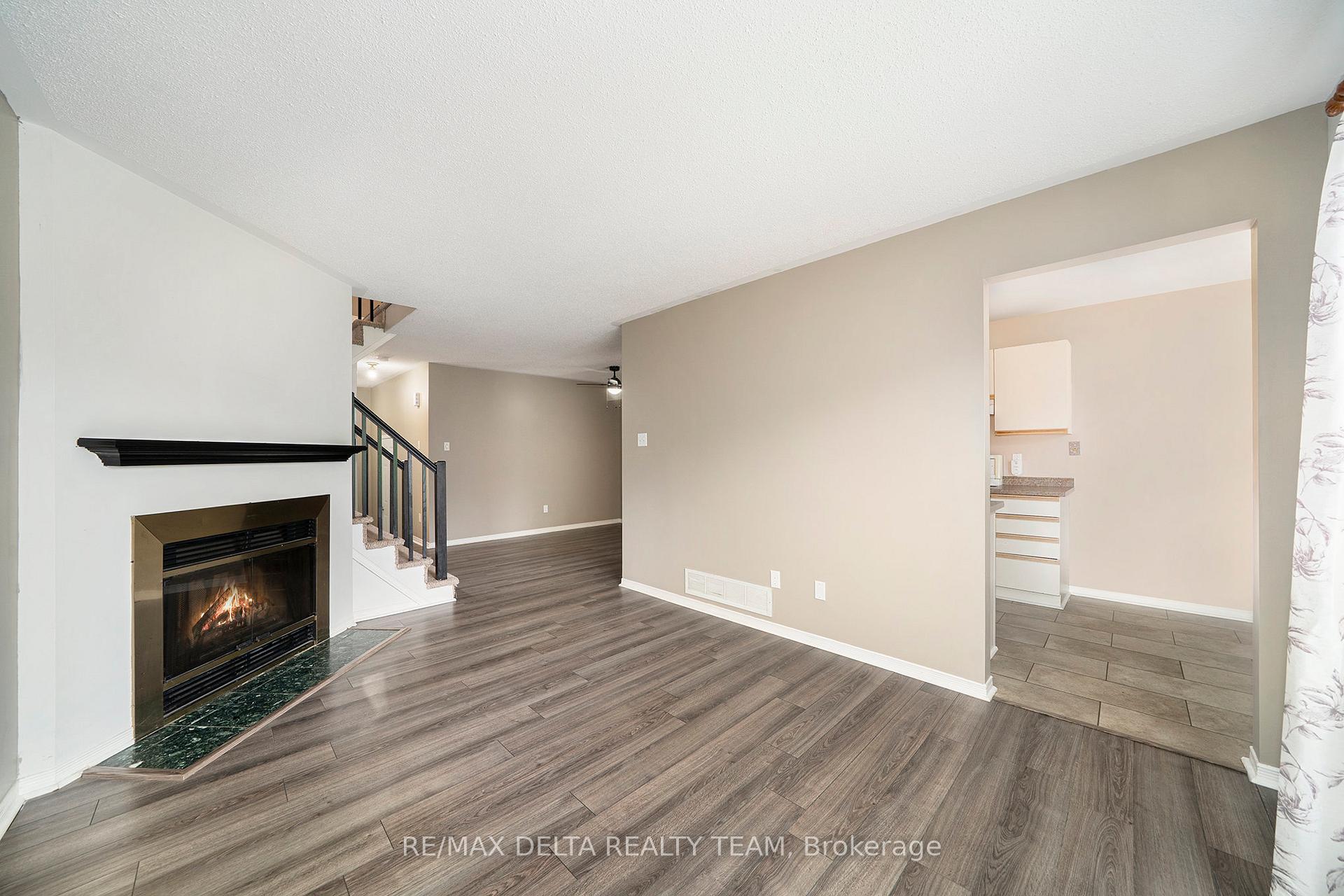 Photo 6 of 786 Hancock Crescent, Ottawa, Fallingbrook/Ridgemount — HOMEH