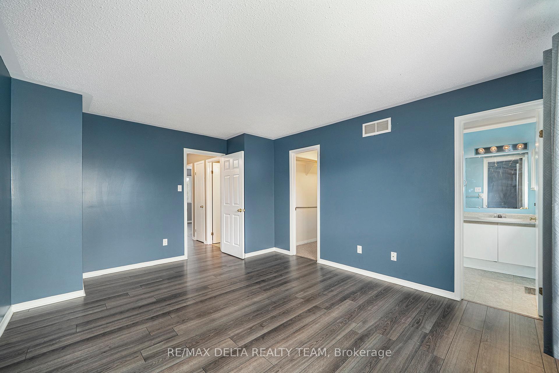 Photo 10 of 786 Hancock Crescent, Ottawa, Fallingbrook/Ridgemount — HOMEH