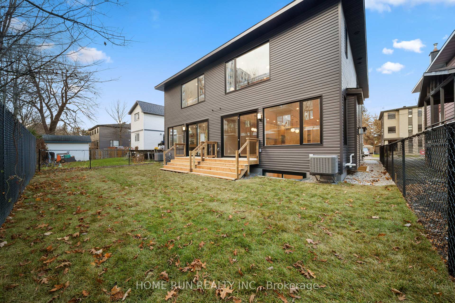 Photo 39 of 92 Prince Albert Street, Ottawa, Overbrook/Castle Heights — HOMEH