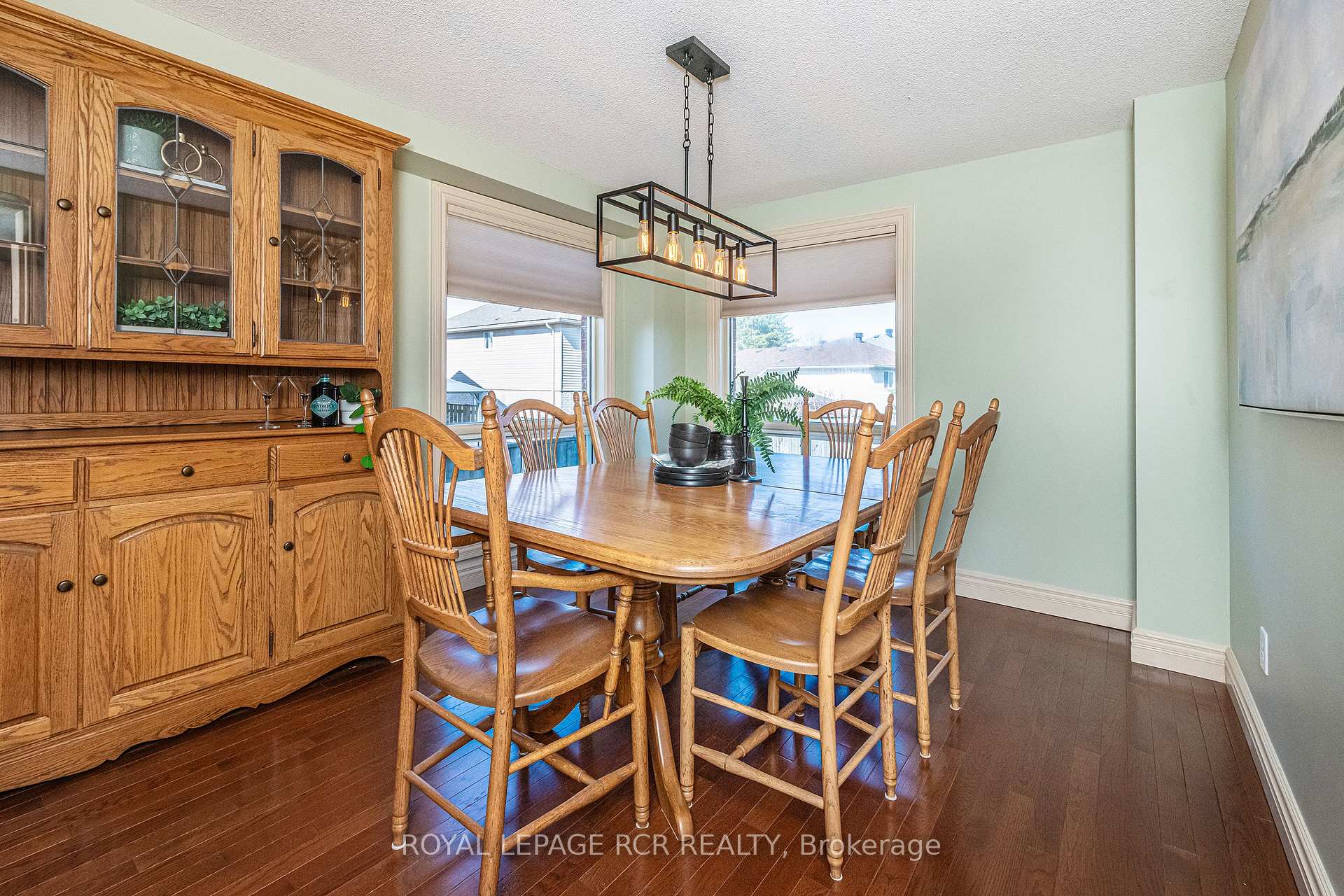 Photo 6 of 222 Walsh Crescent, Orangeville — HOMEH