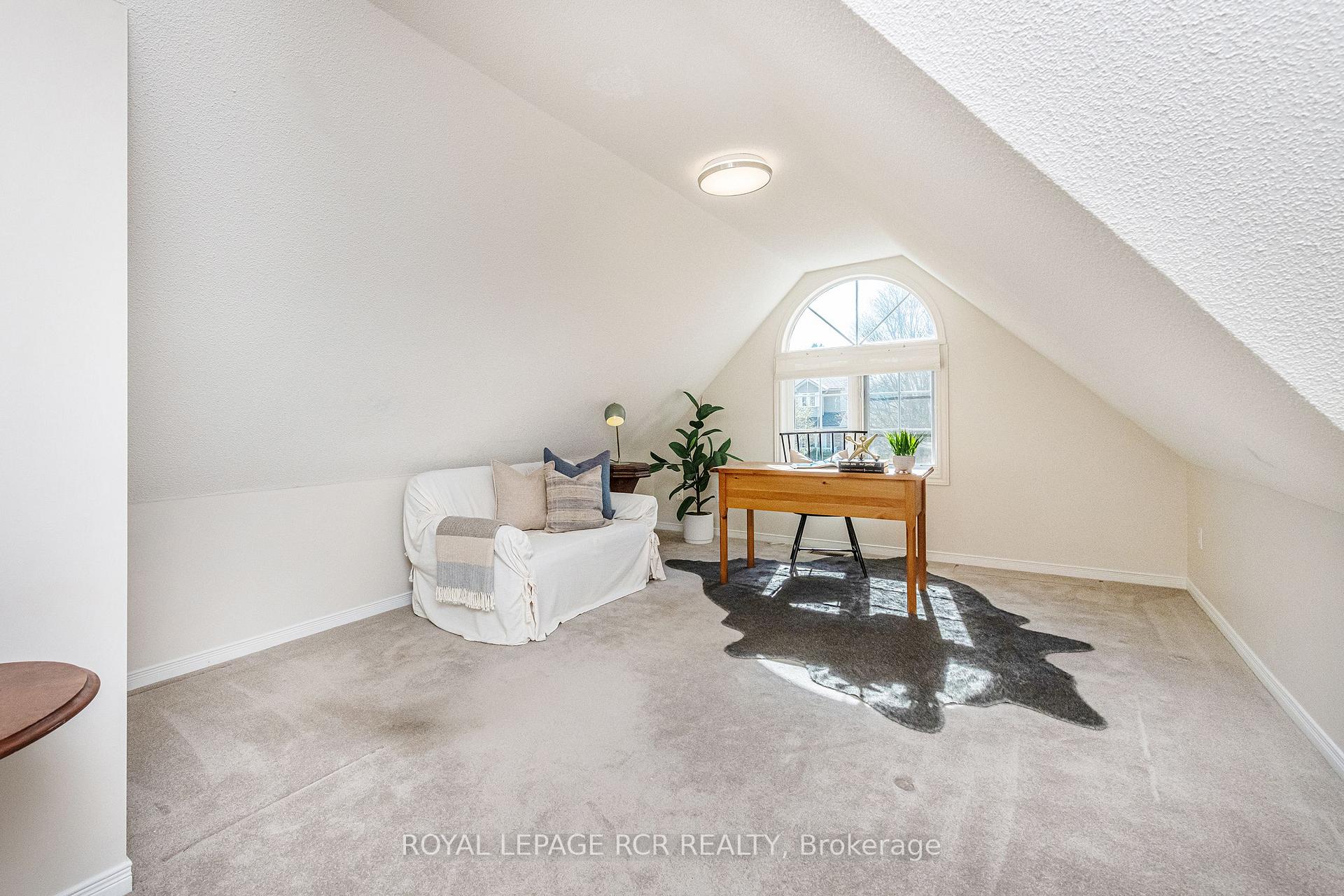 Photo 16 of 222 Walsh Crescent, Orangeville — HOMEH