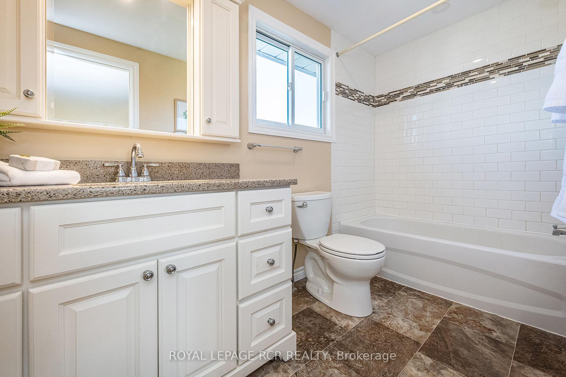 Photo 19 of 222 Walsh Crescent, Orangeville — HOMEH