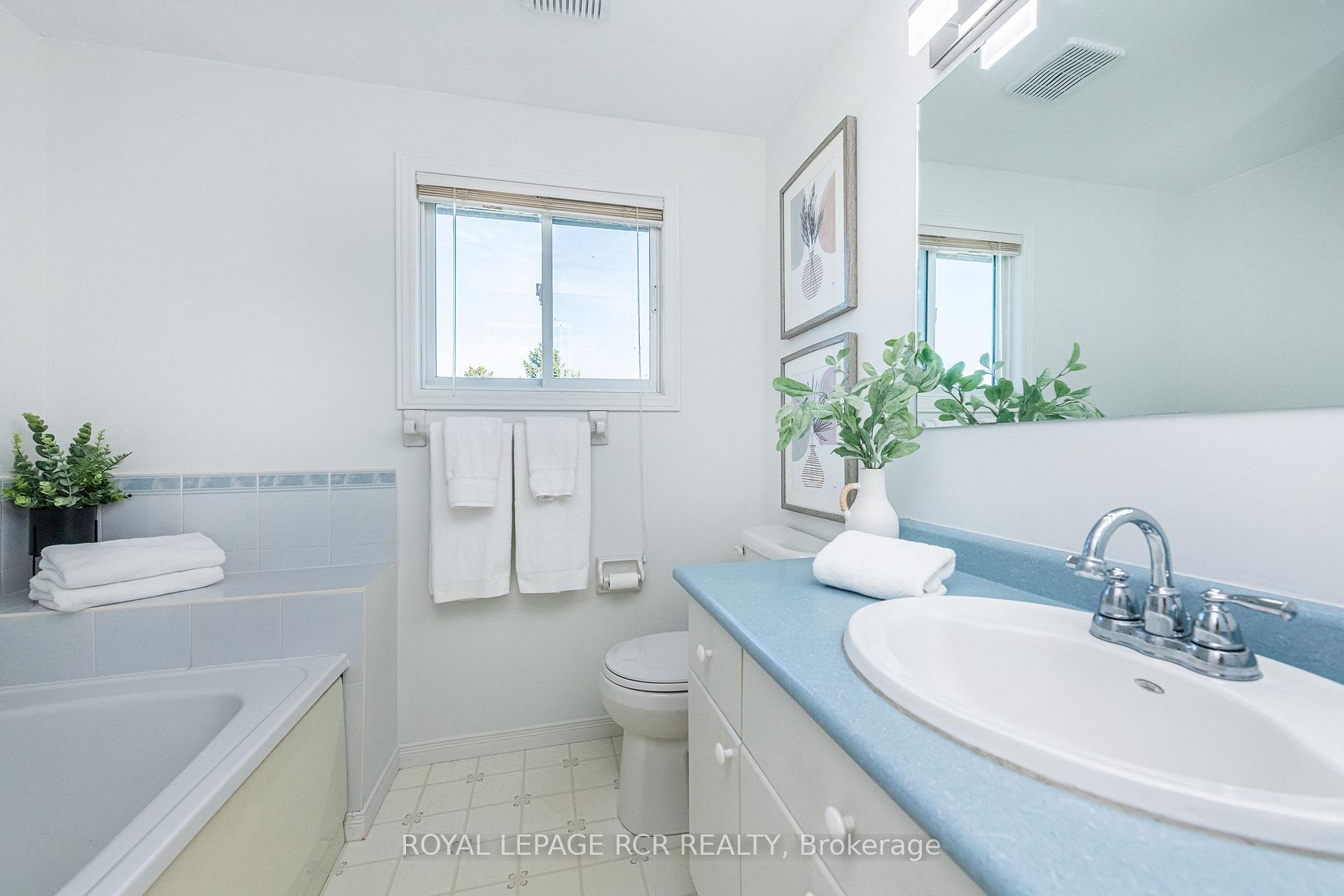 Photo 22 of 222 Walsh Crescent, Orangeville — HOMEH